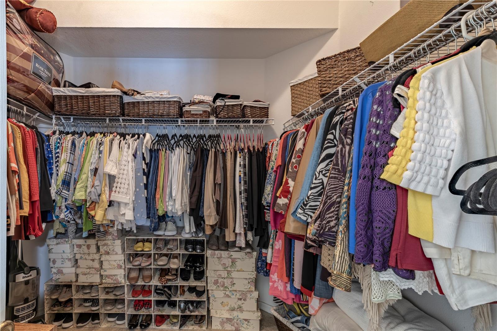 Image 22 of 30 For 583 Lisa Karen Circle