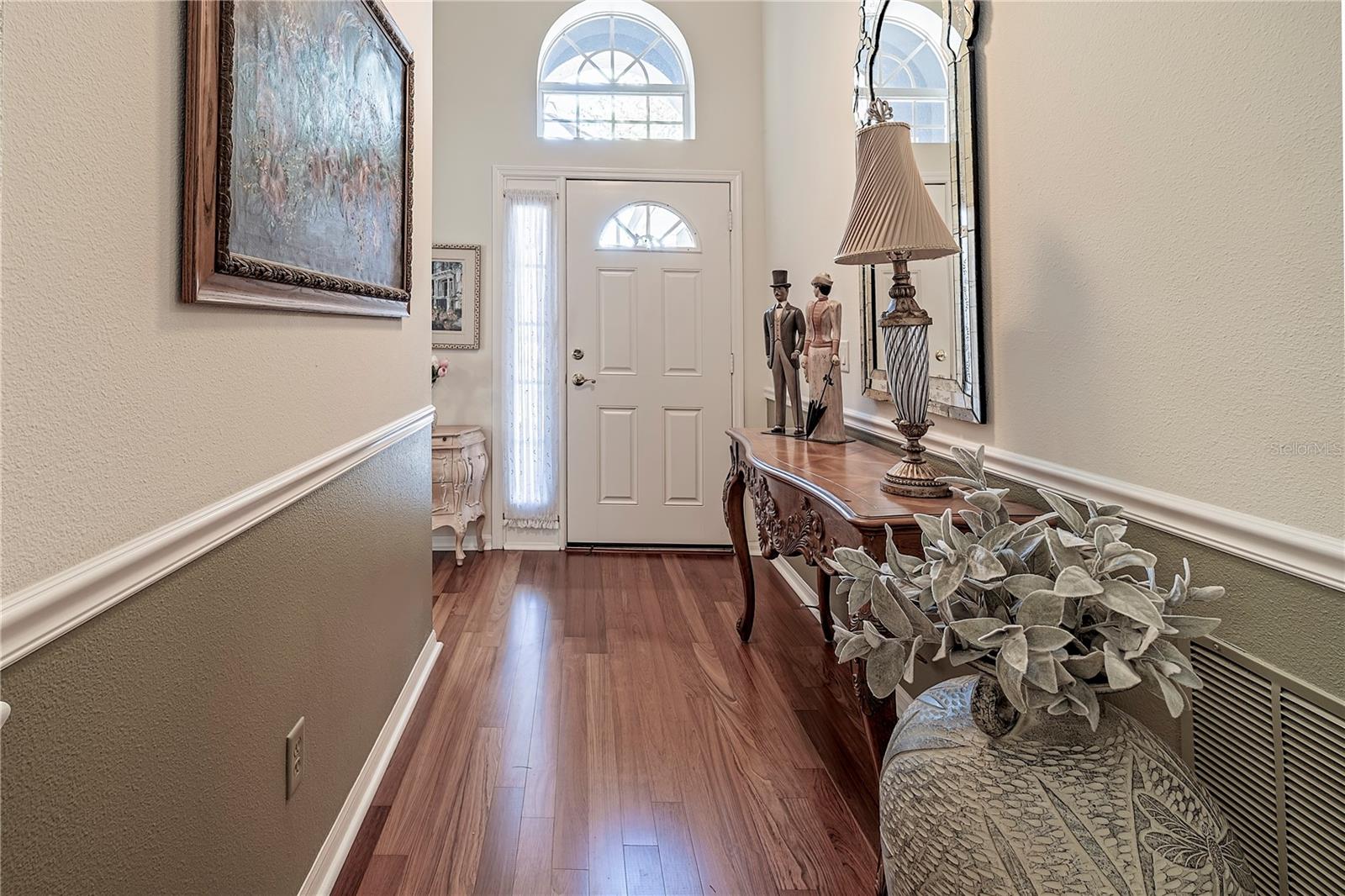 Image 3 of 30 For 583 Lisa Karen Circle