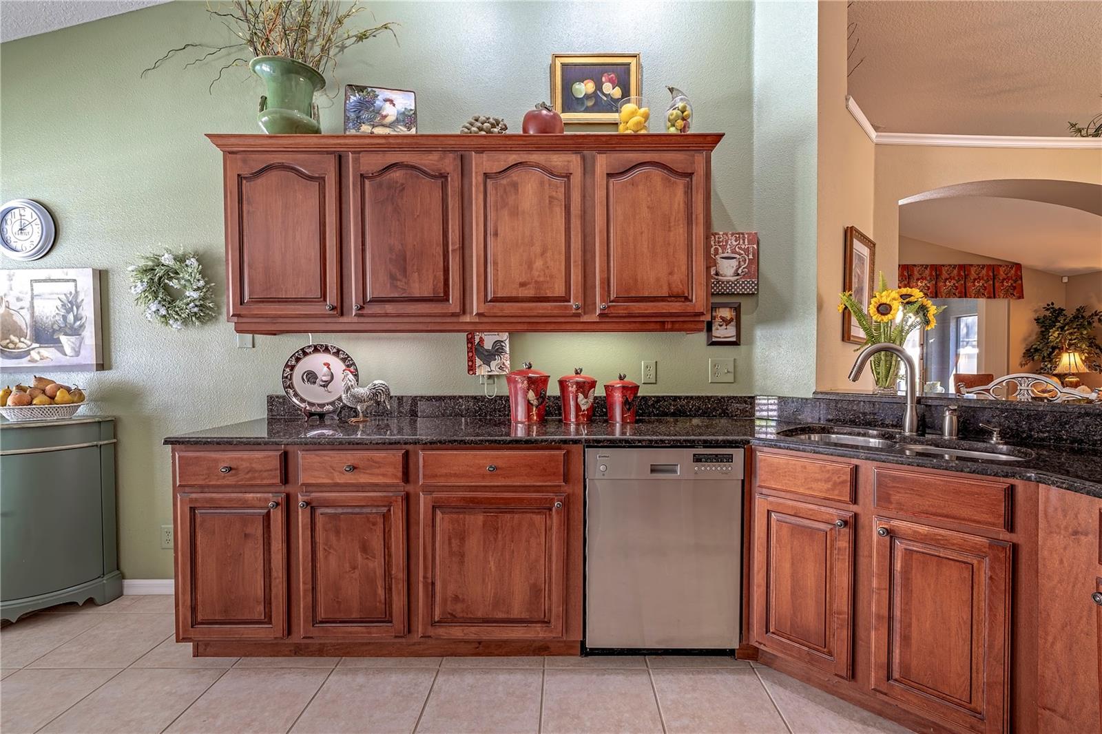 Image 6 of 30 For 583 Lisa Karen Circle