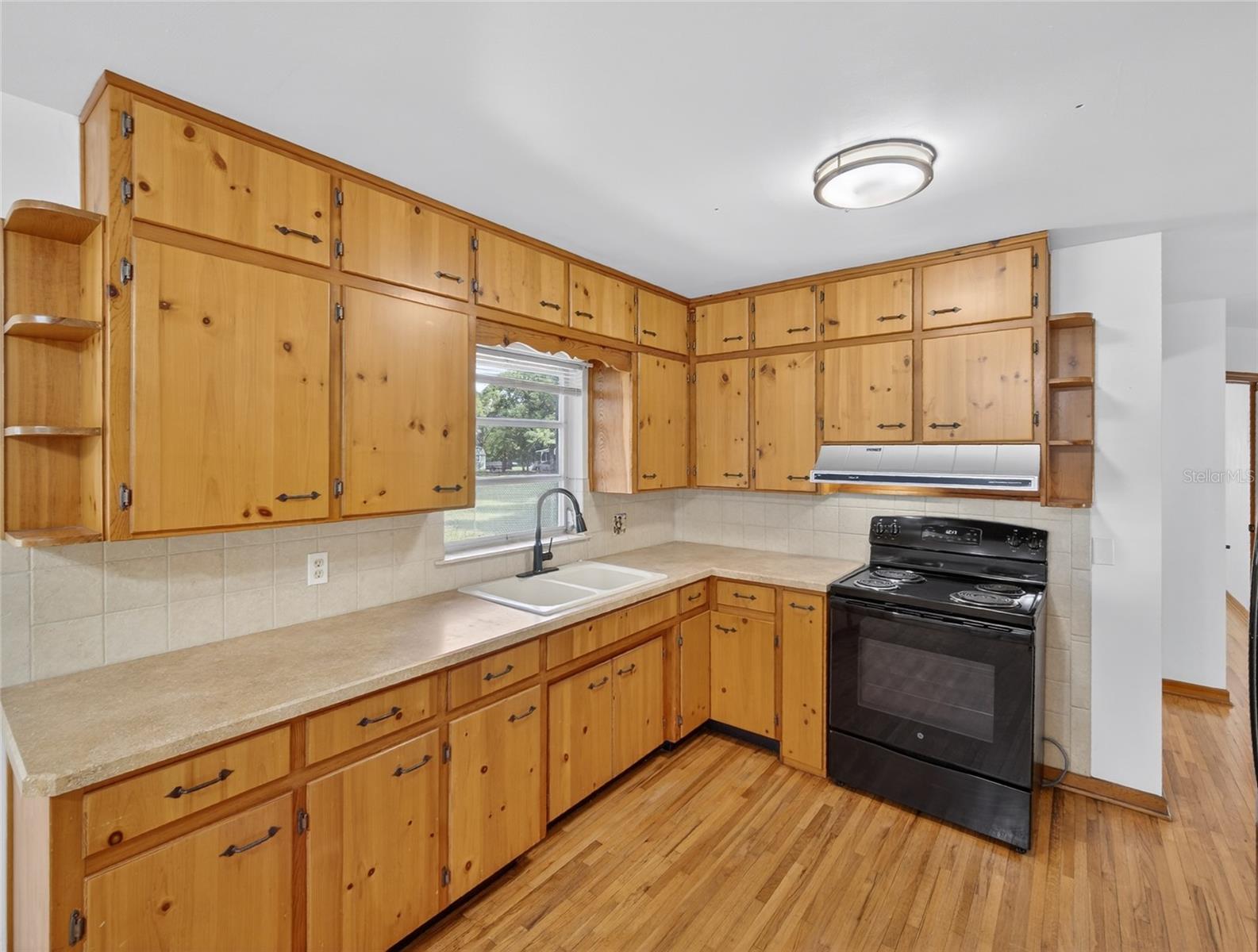 Image 26 of 58 For 2015 Sandford Road