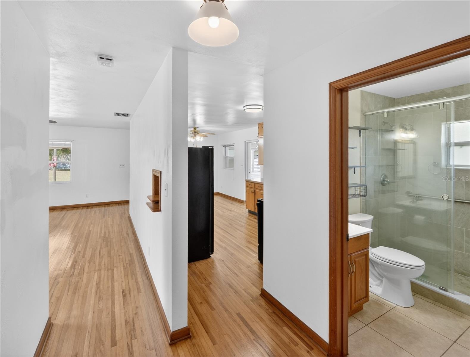 Image 35 of 58 For 2015 Sandford Road