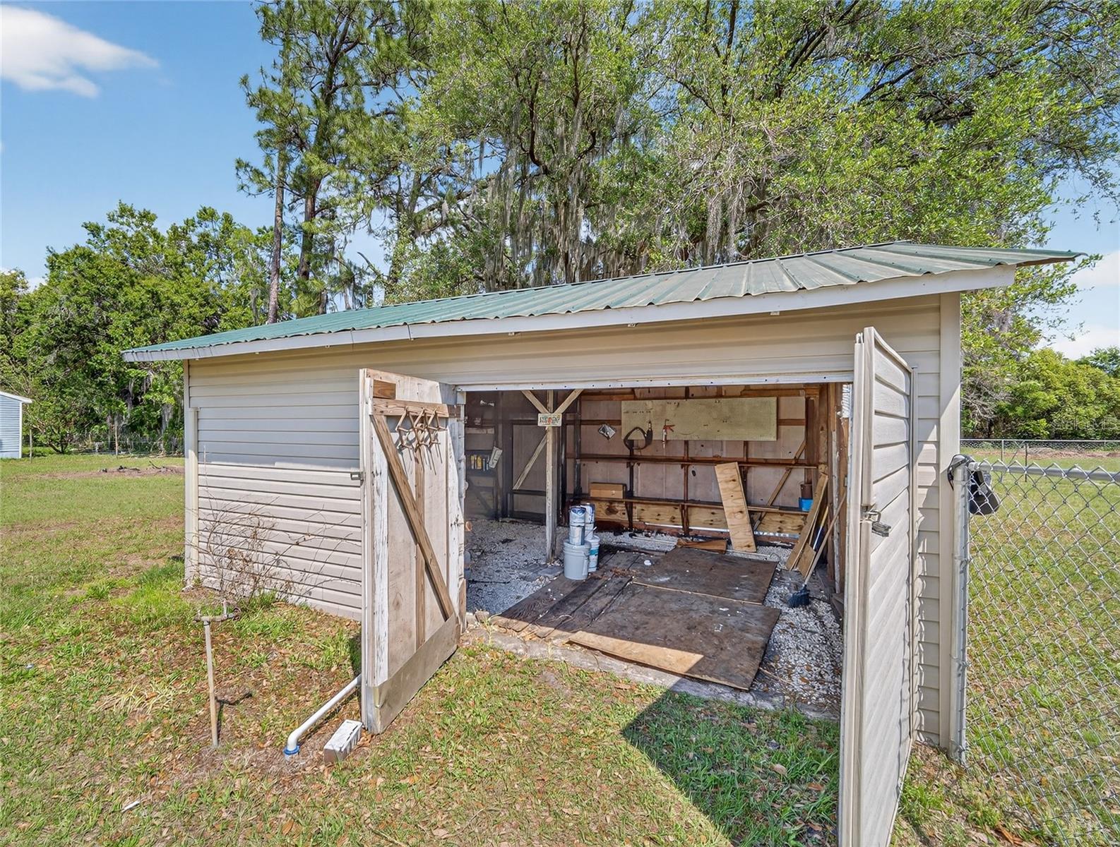 Image 54 of 58 For 2015 Sandford Road