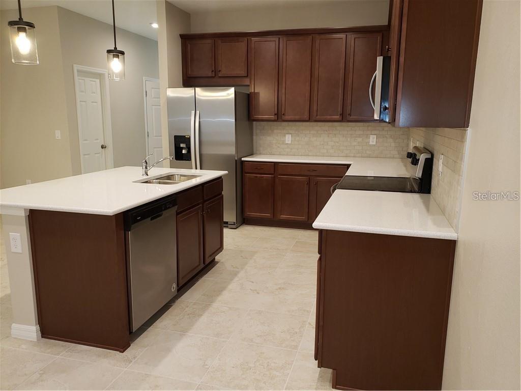 Image 23 of 33 For 15915 Marina Bay Drive