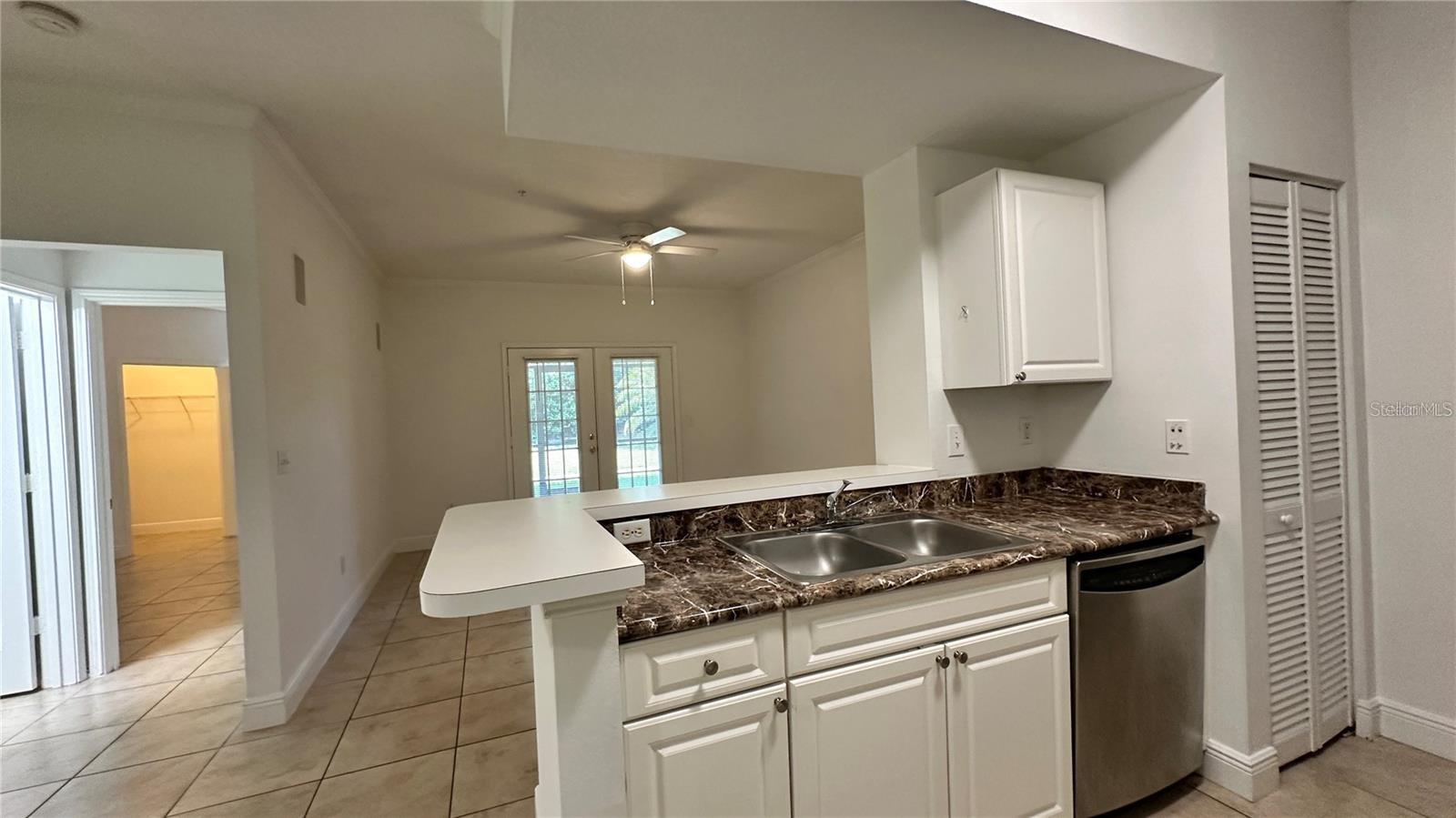 Image 8 of 26 For 14238 Fredricksburg Drive 313