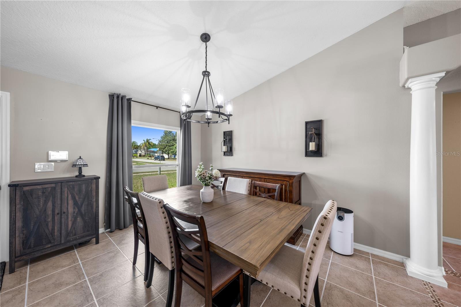 Image 17 of 72 For 141 Long Pine Drive