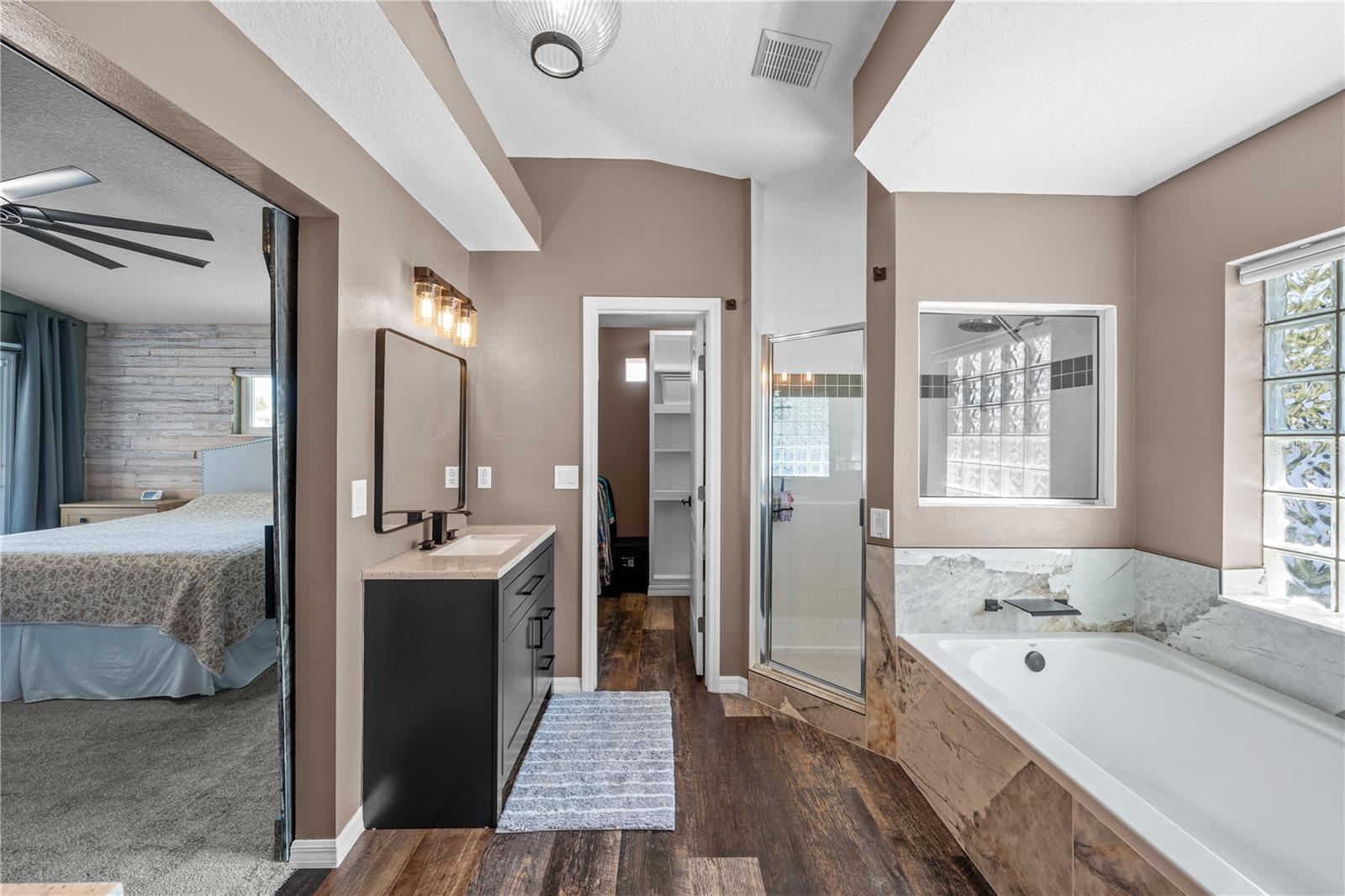 Image 43 of 72 For 141 Long Pine Drive