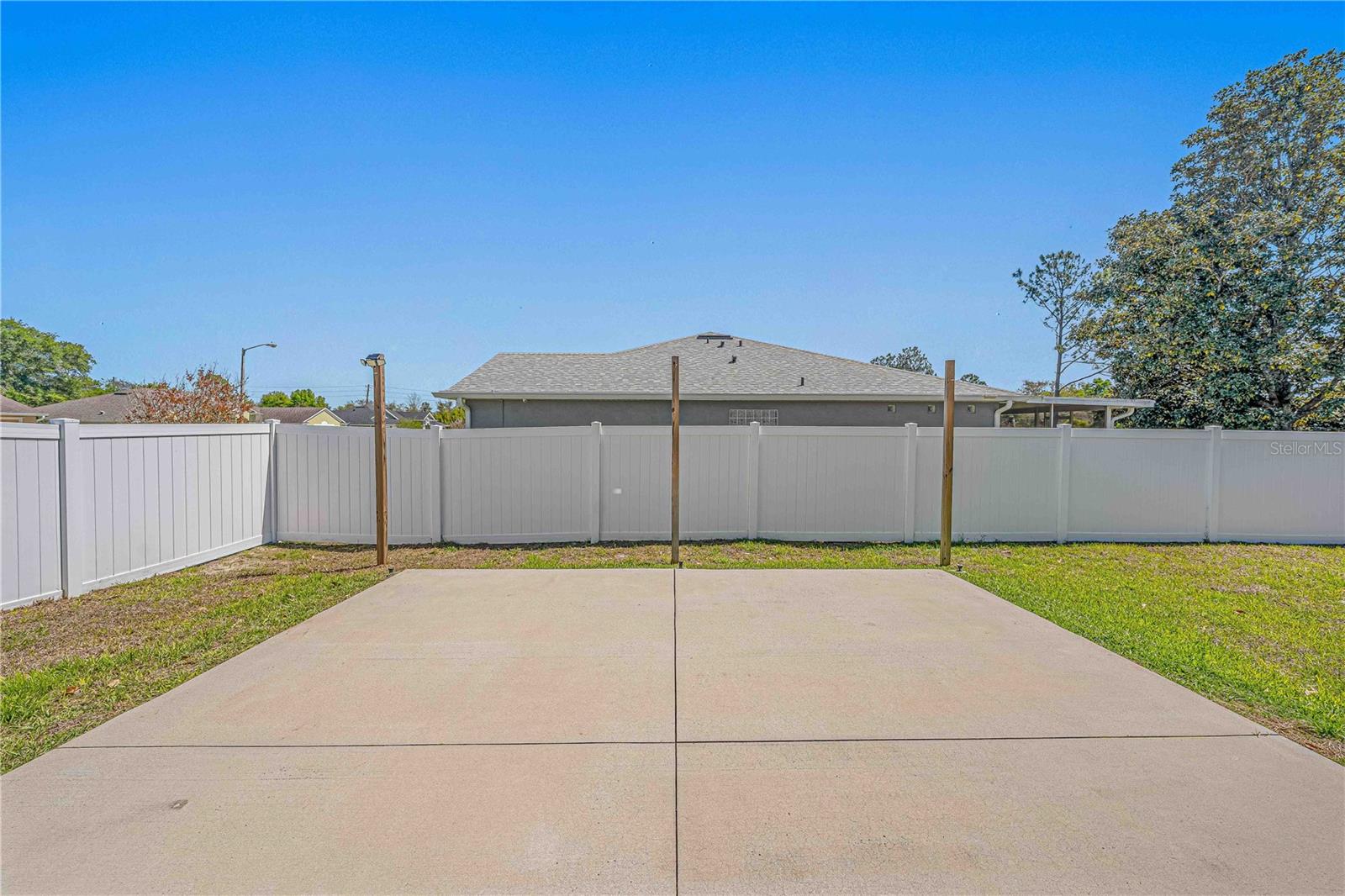 Image 52 of 72 For 141 Long Pine Drive