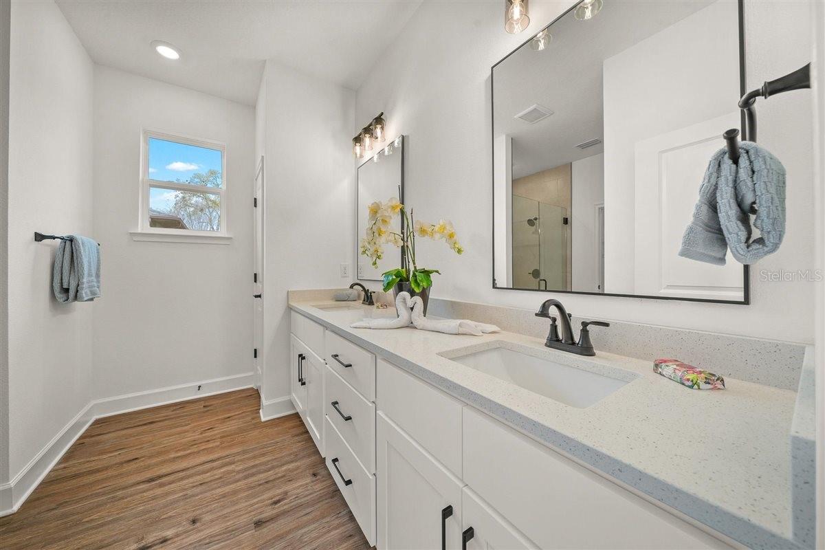 Image 36 of 48 For 10459 Abbeville Street