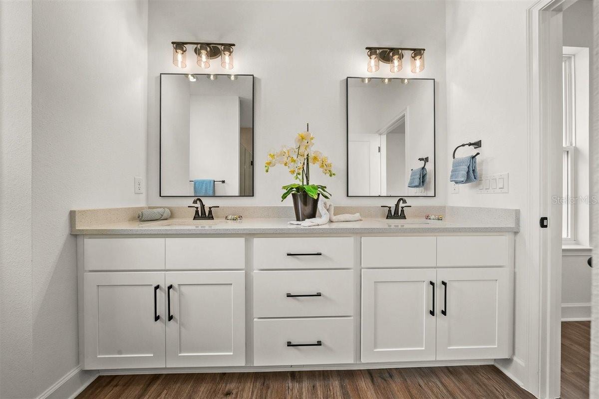 Image 41 of 48 For 10459 Abbeville Street