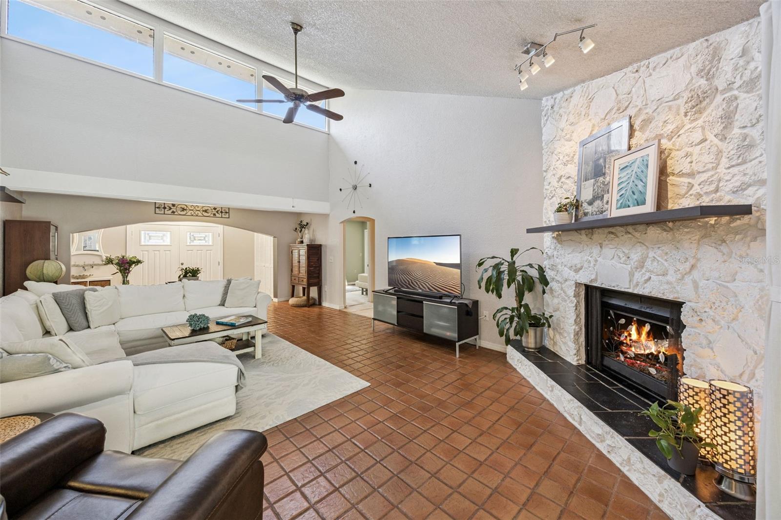 Image 13 of 65 For 1691 Grandview Boulevard