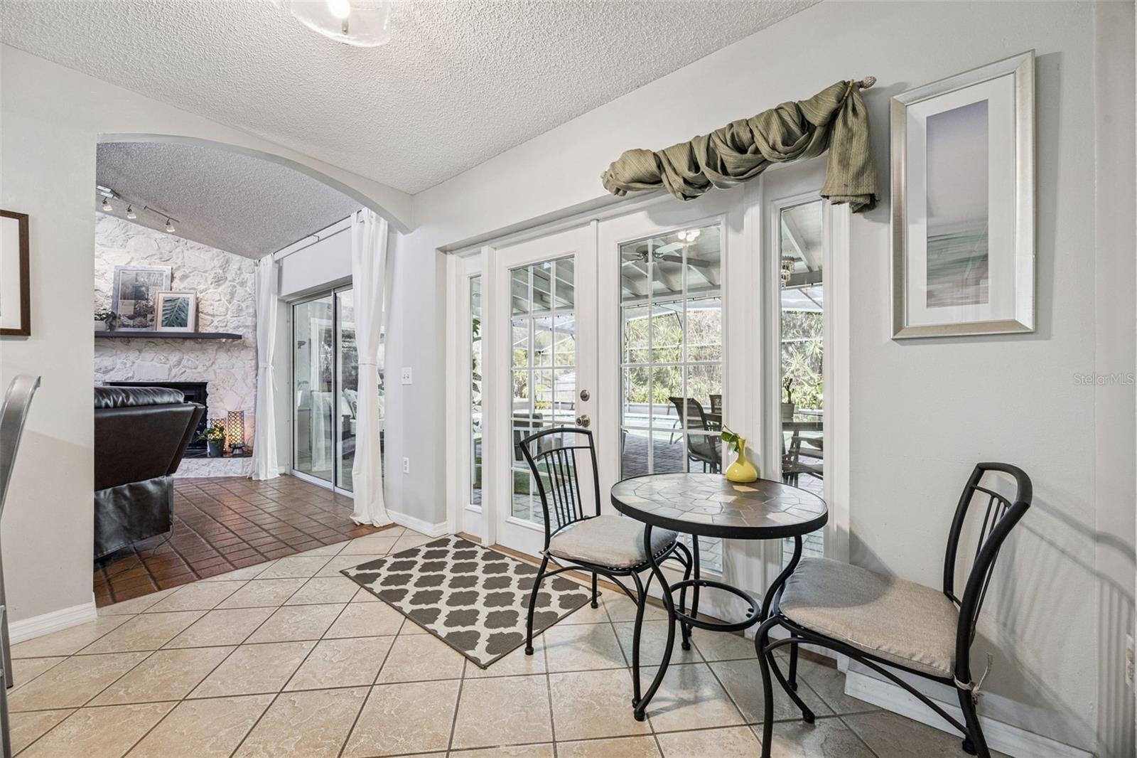 Image 19 of 65 For 1691 Grandview Boulevard