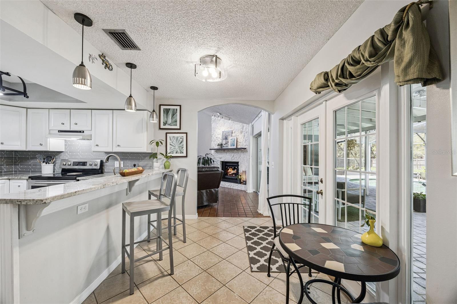 Image 21 of 65 For 1691 Grandview Boulevard