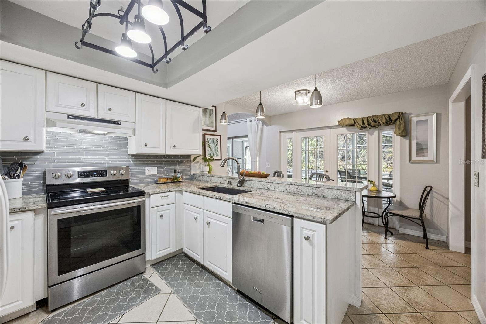 Image 22 of 65 For 1691 Grandview Boulevard