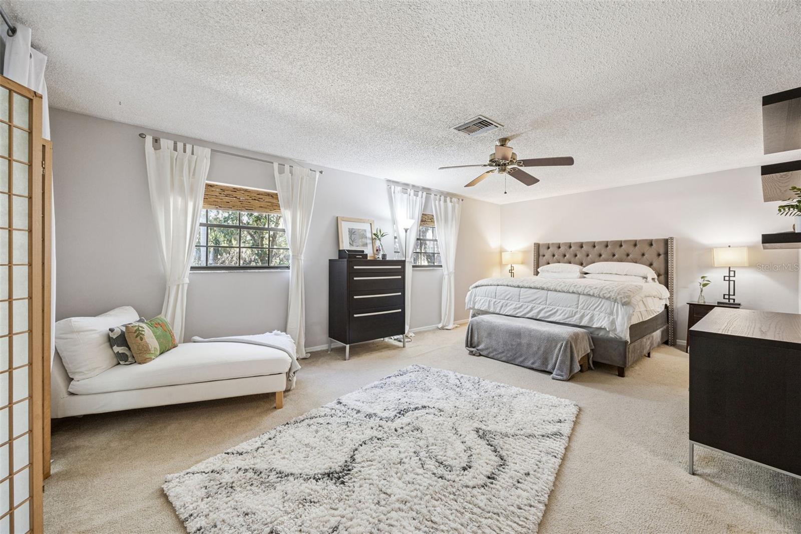 Image 28 of 65 For 1691 Grandview Boulevard