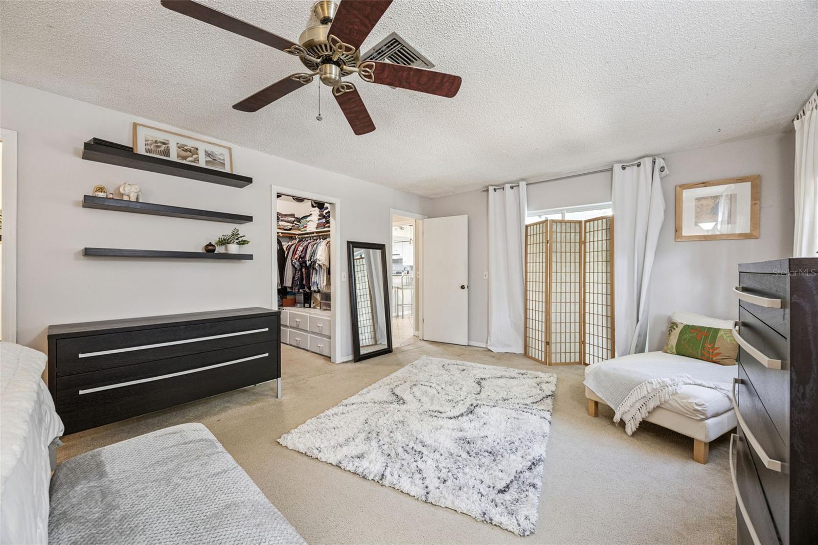 Image 29 of 65 For 1691 Grandview Boulevard