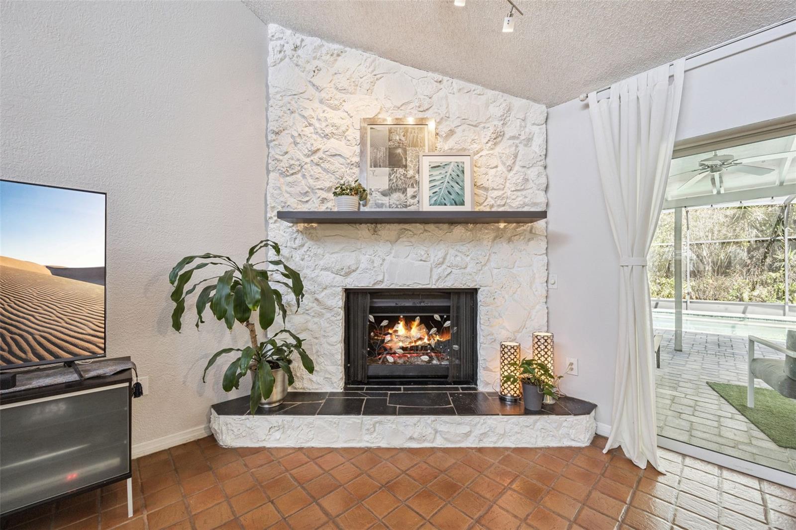 Image 4 of 65 For 1691 Grandview Boulevard