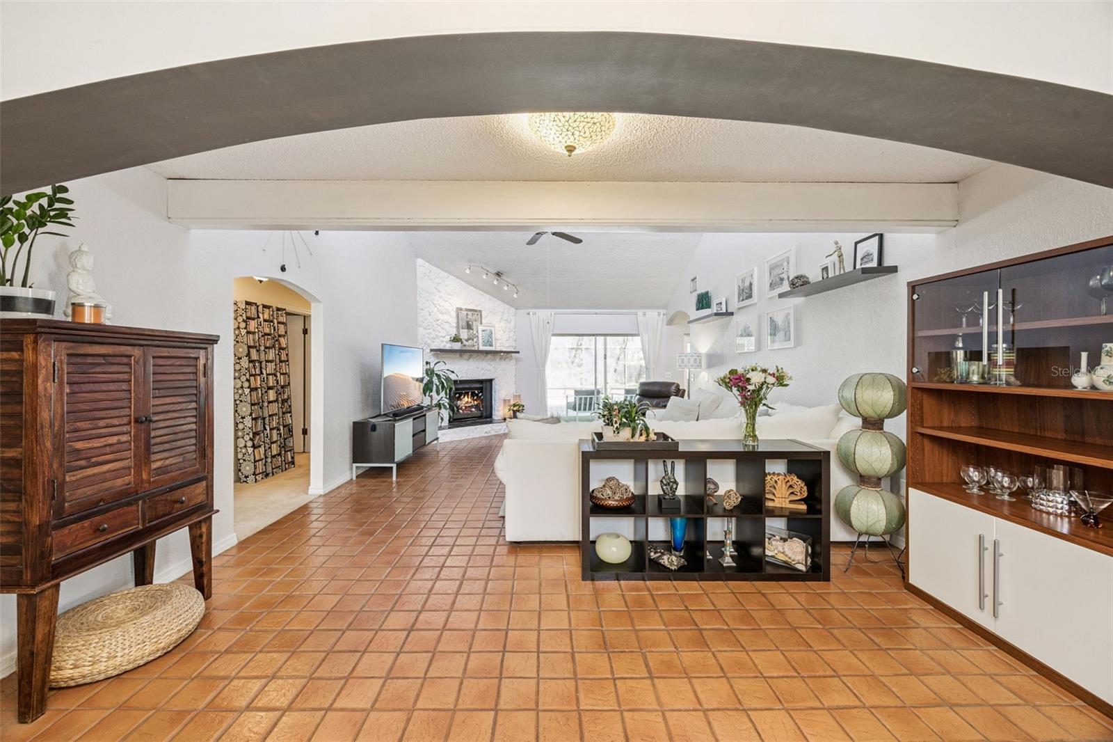 Image 5 of 65 For 1691 Grandview Boulevard