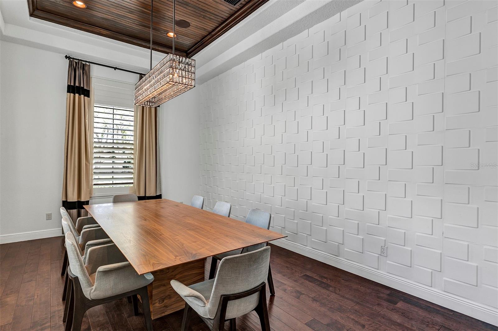 Image 19 of 71 For 11821 Waterstone Loop Drive