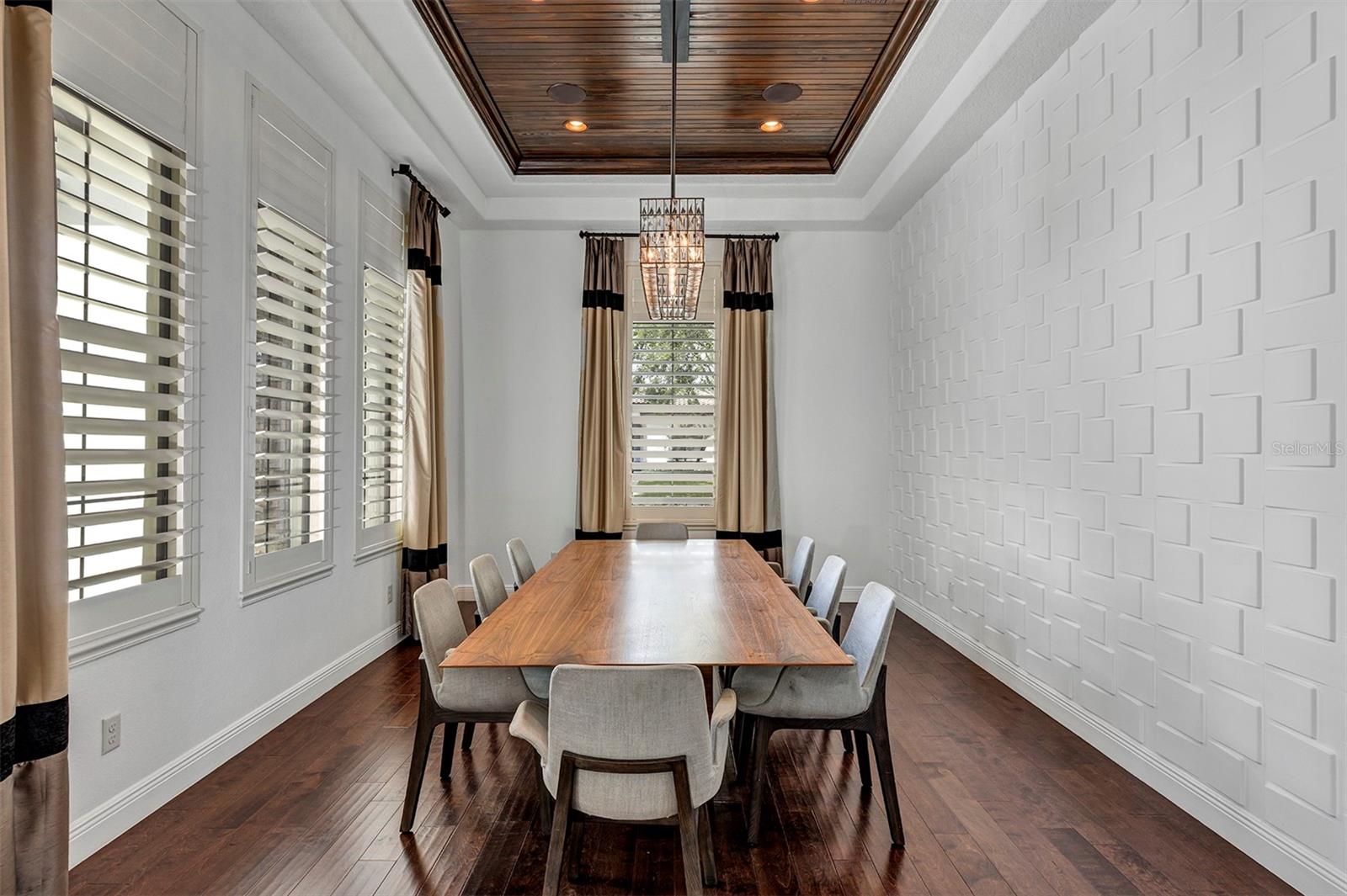 Image 20 of 71 For 11821 Waterstone Loop Drive