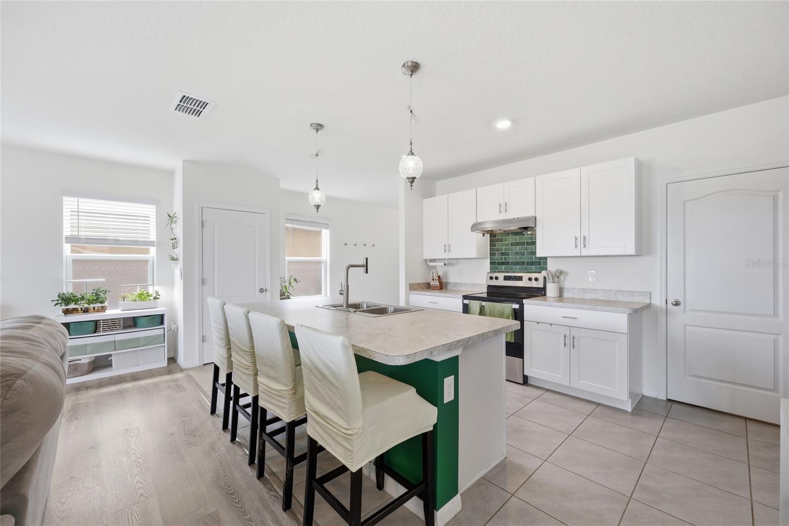 Image 15 of 73 For 1777 Walnut Creek Drive