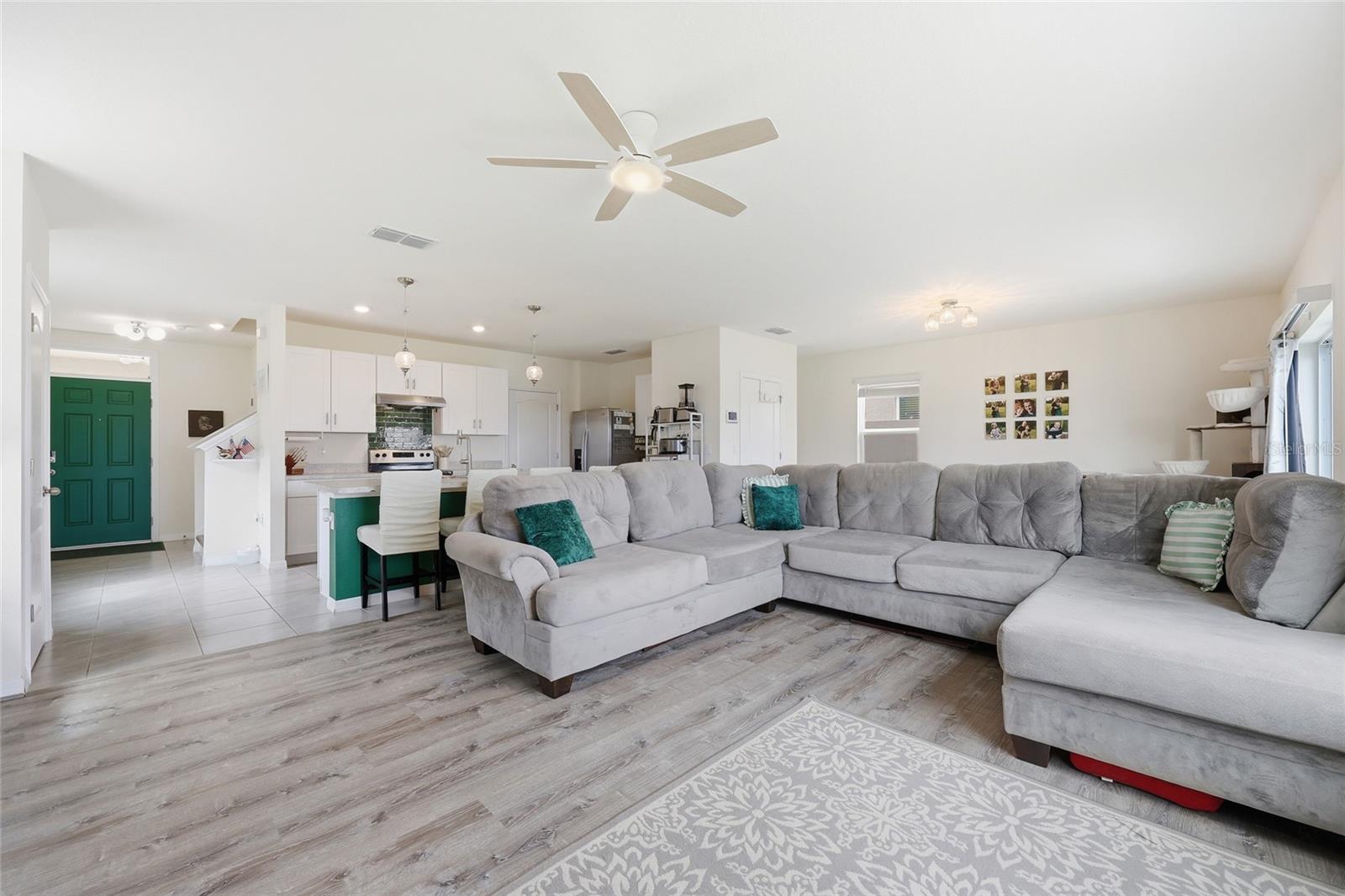 Image 17 of 73 For 1777 Walnut Creek Drive