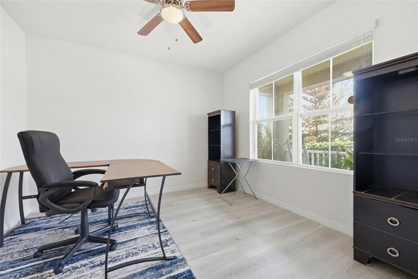 Image 10 of 77 For 1489 Twin Valley Terrace