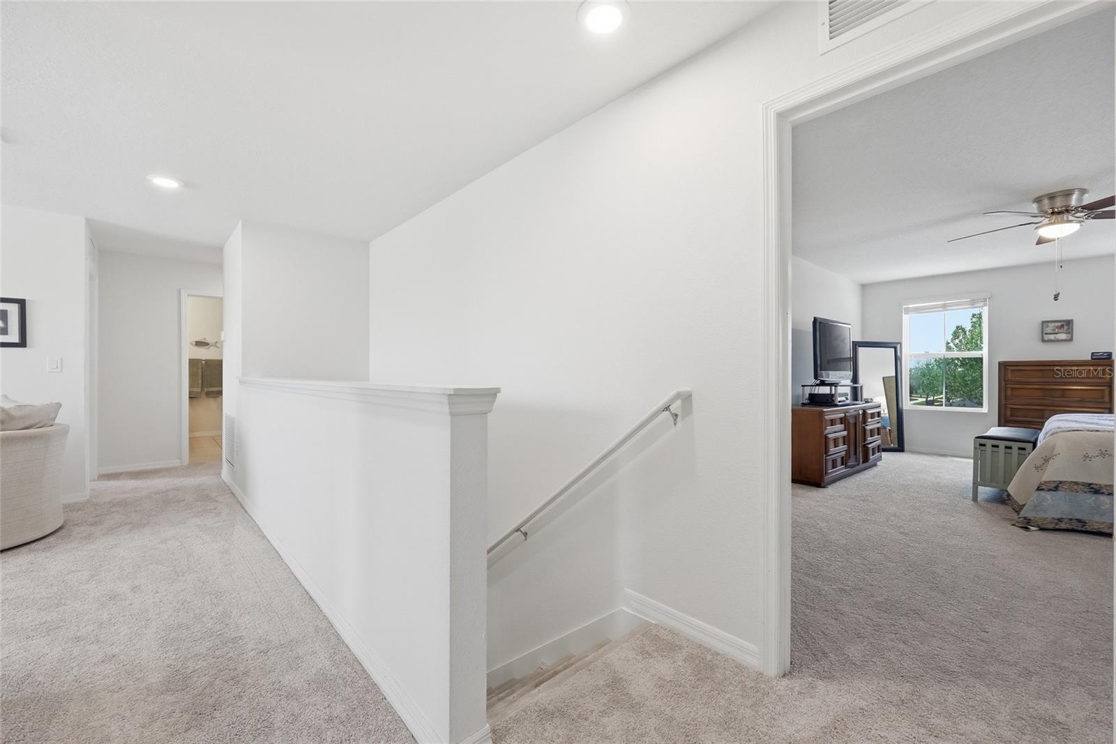 Image 23 of 77 For 1489 Twin Valley Terrace