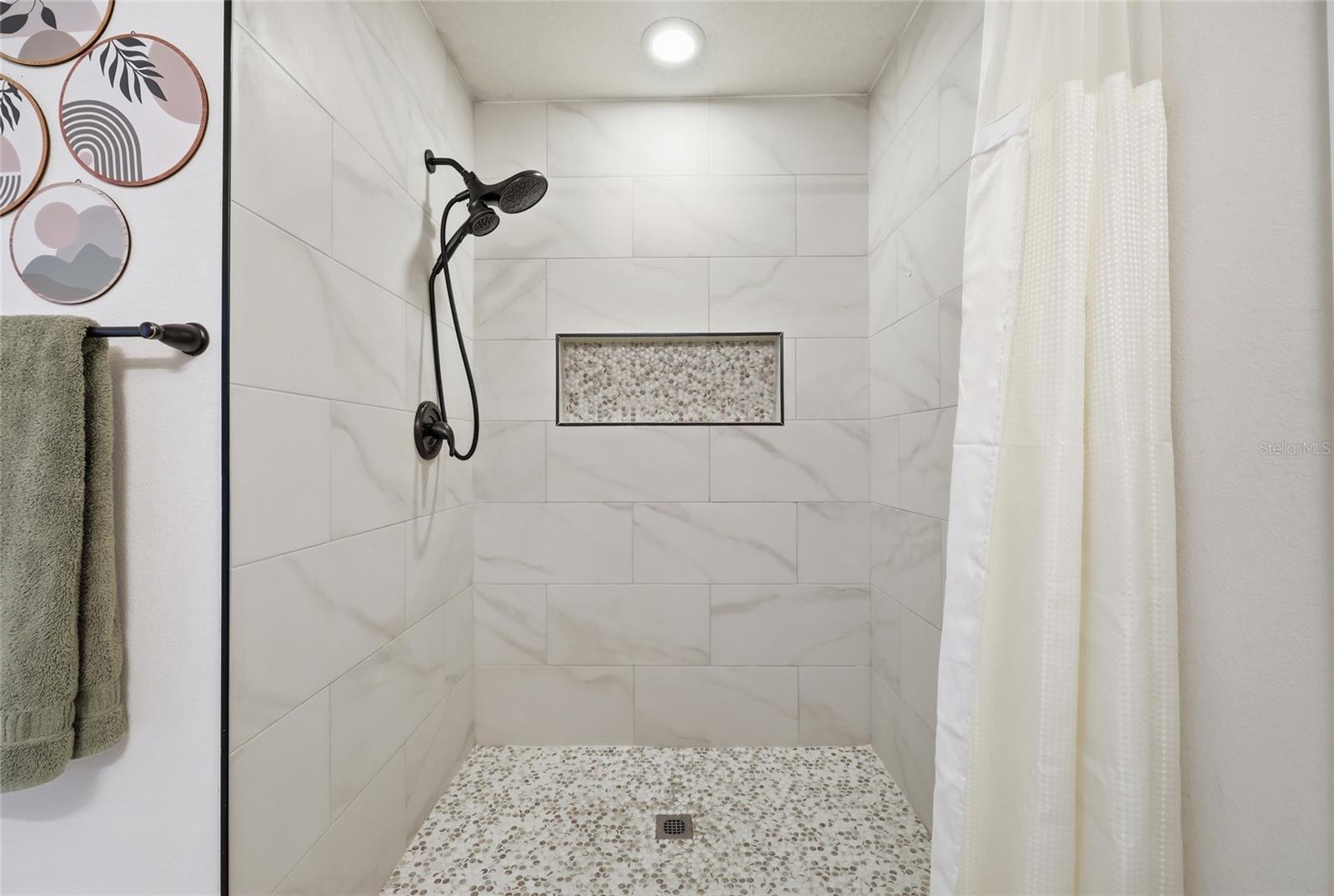 Image 28 of 77 For 1489 Twin Valley Terrace