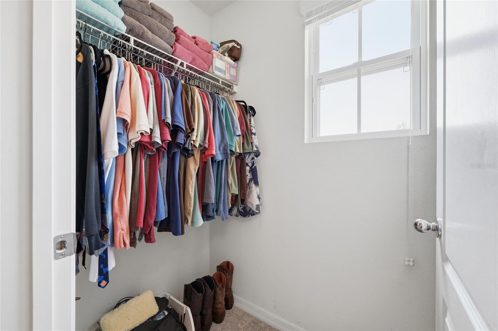 Image 31 of 77 For 1489 Twin Valley Terrace