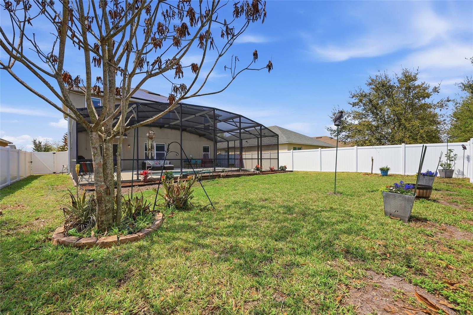 Image 51 of 77 For 1489 Twin Valley Terrace