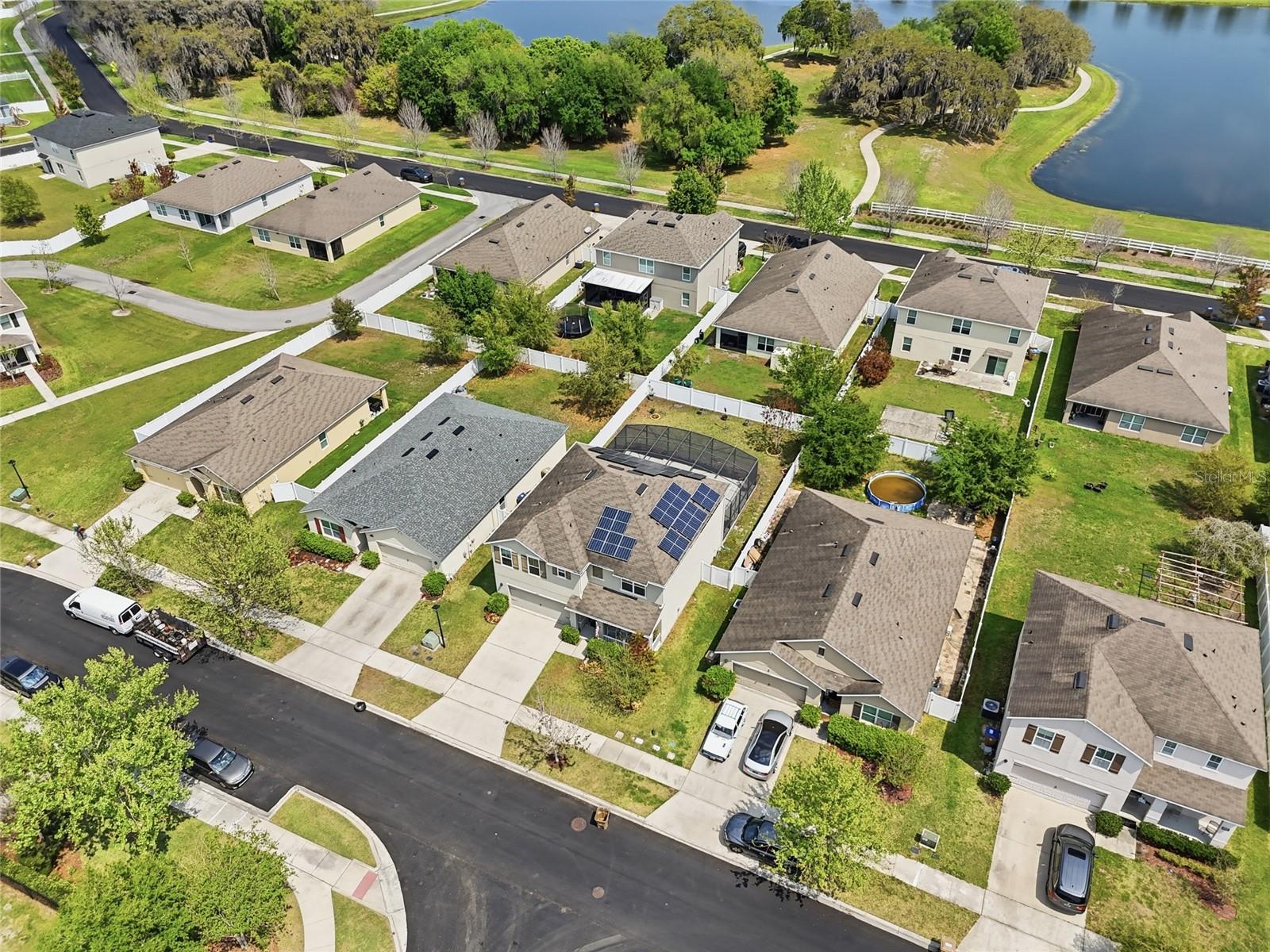 Image 52 of 77 For 1489 Twin Valley Terrace