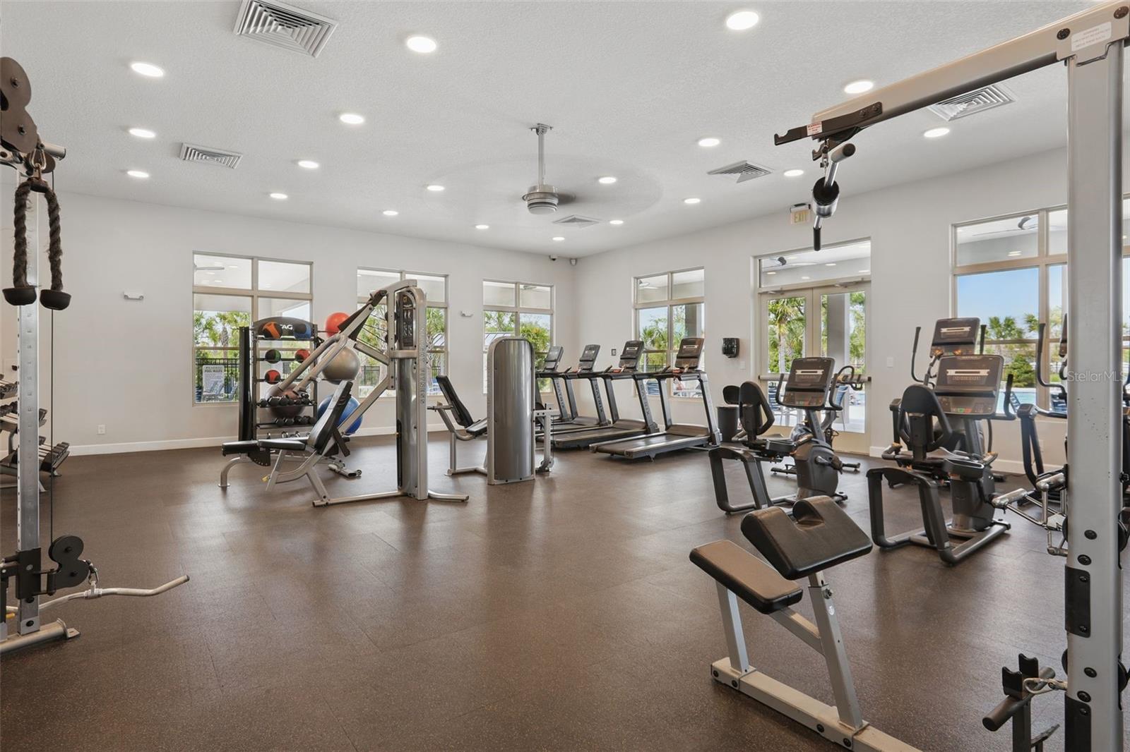 Image 70 of 77 For 1489 Twin Valley Terrace