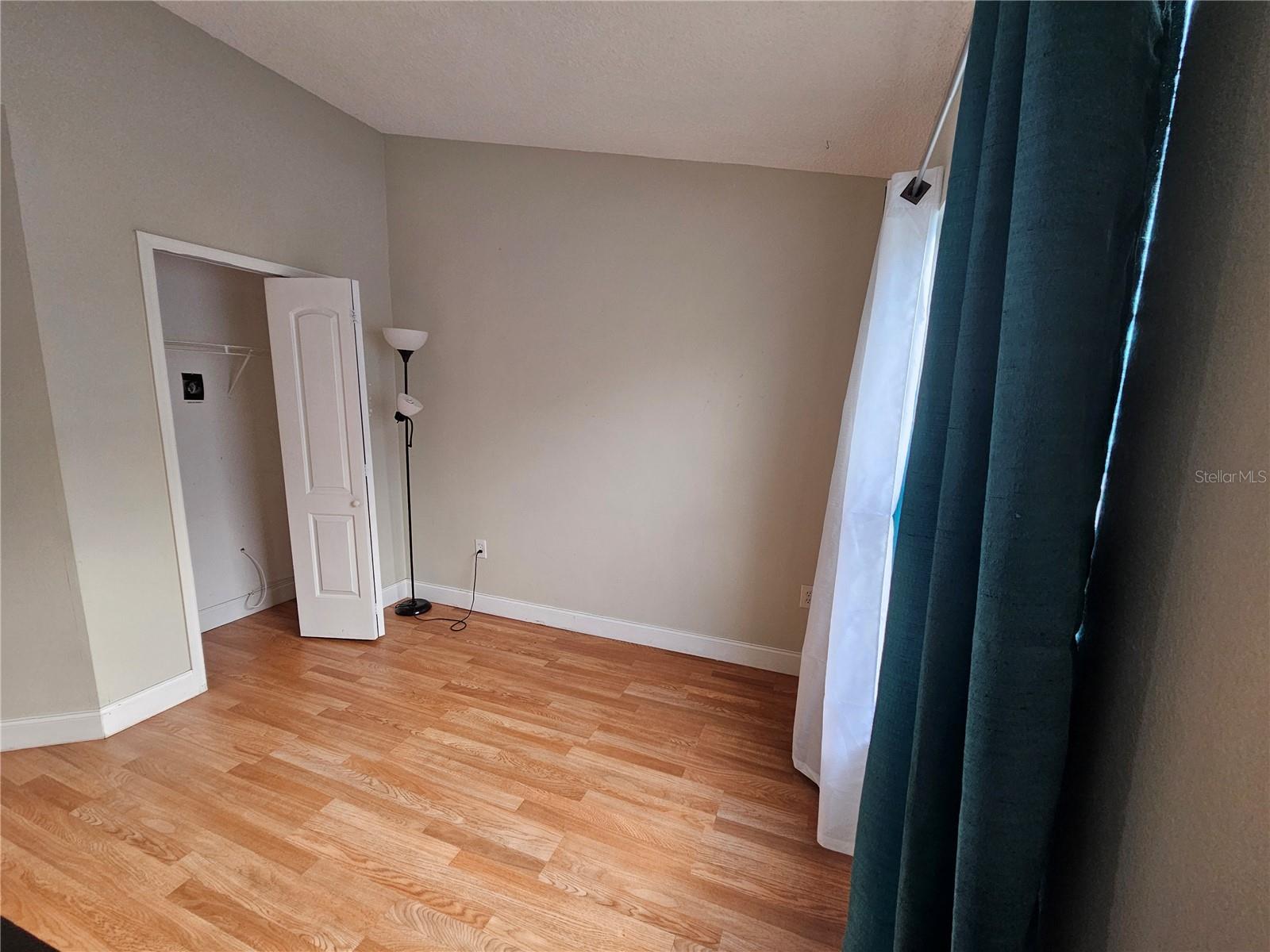 Image 15 of 18 For 992 Vista Palma Way