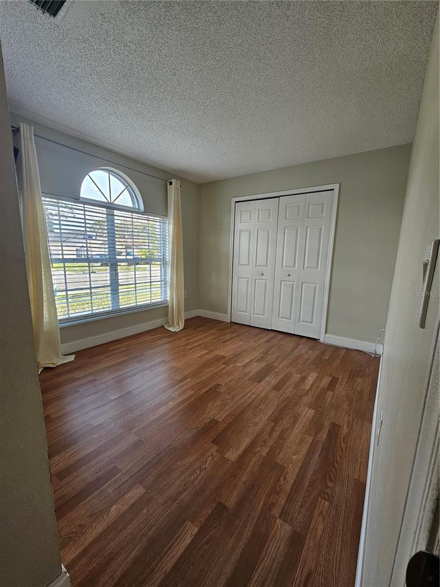 Image 16 of 18 For 992 Vista Palma Way