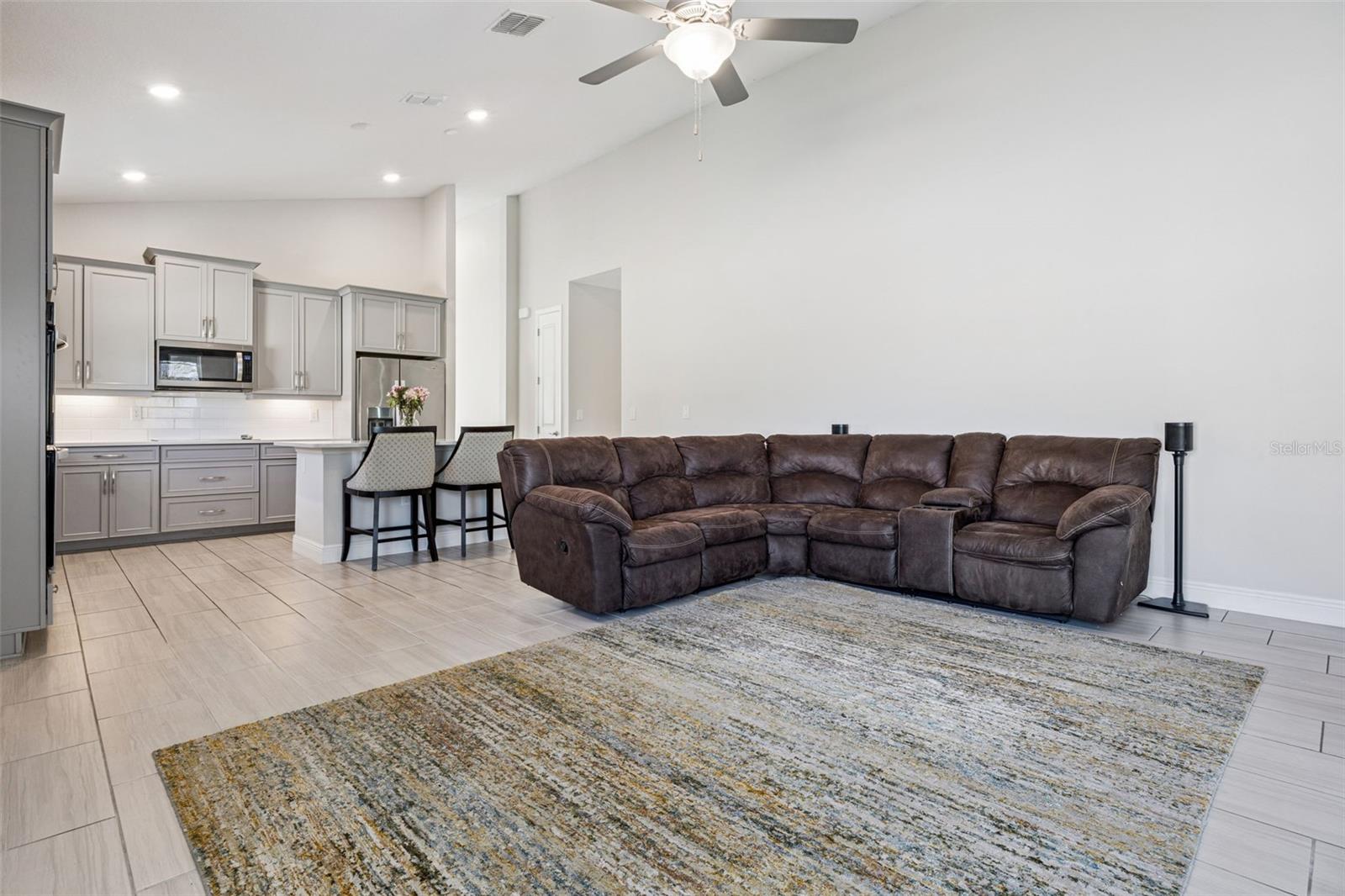 Image 12 of 50 For 307 Terracotta Terrace