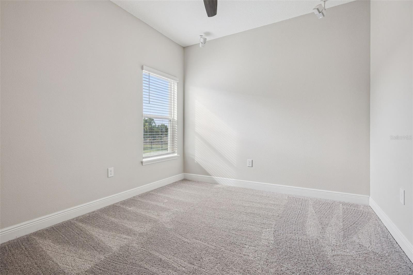 Image 24 of 50 For 307 Terracotta Terrace