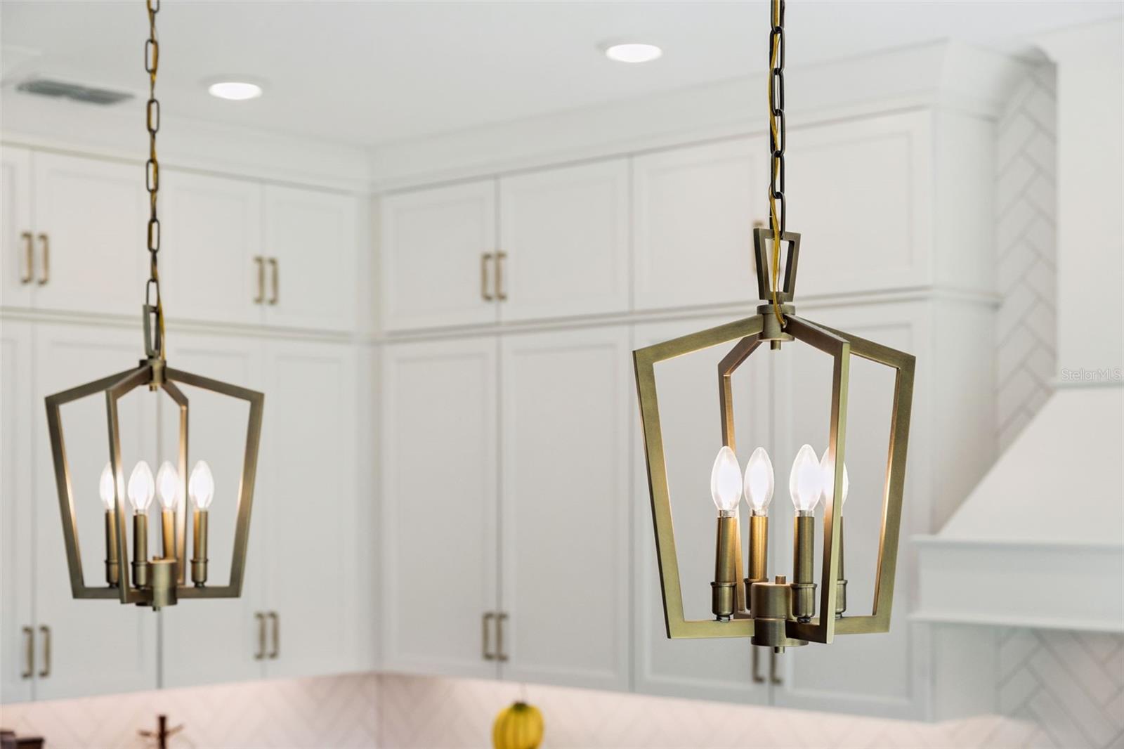 Image 18 of 80 For 15226 Sunset Overlook Circle