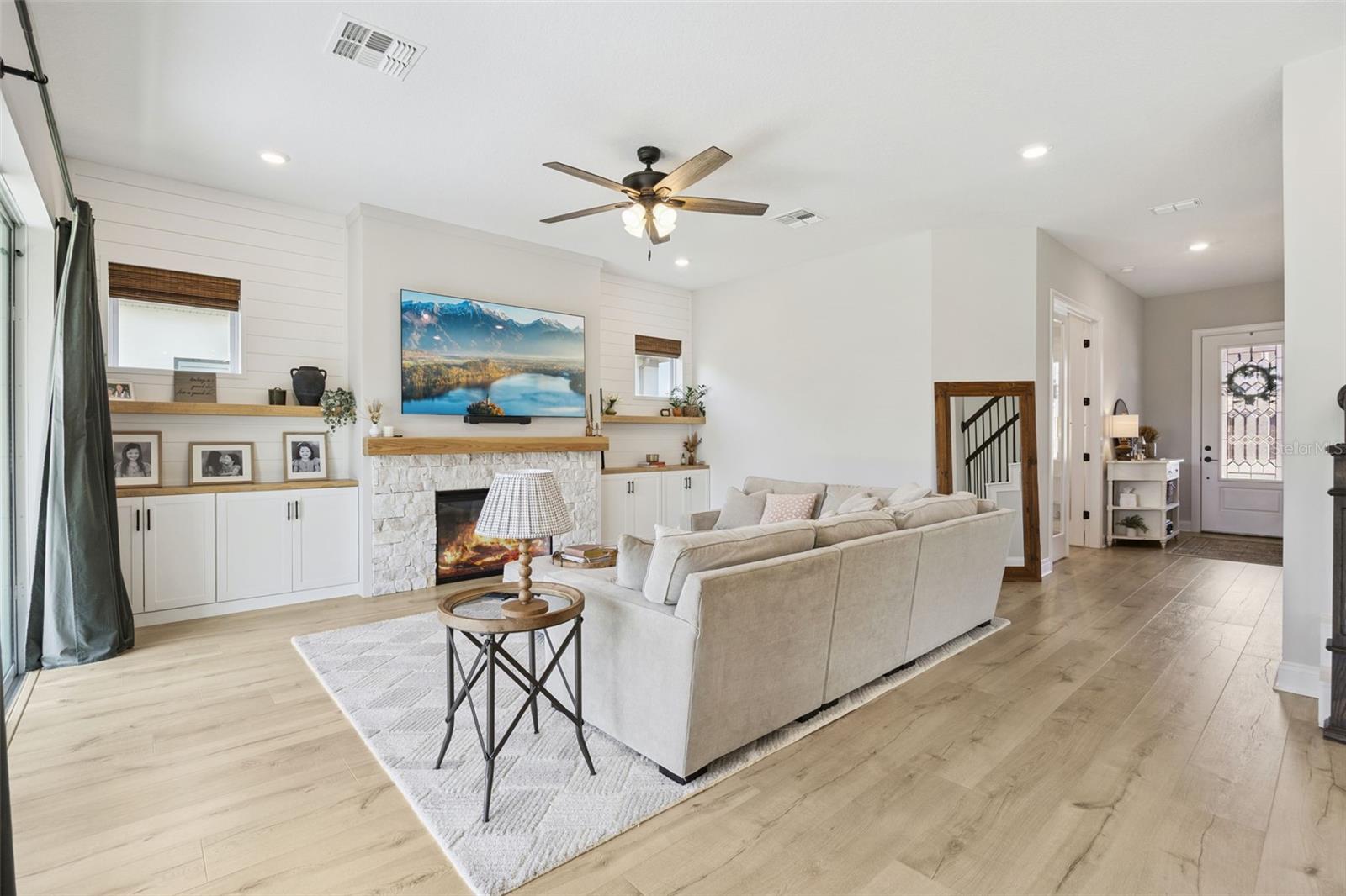 Image 4 of 80 For 15226 Sunset Overlook Circle