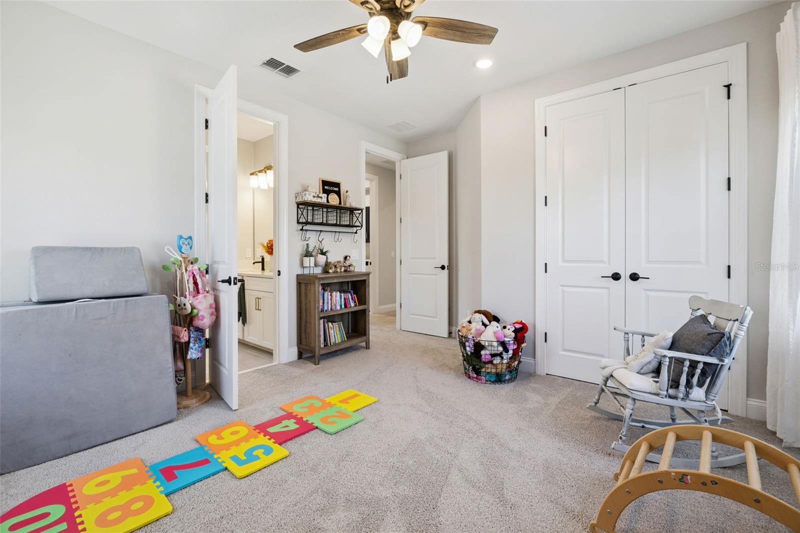 Image 44 of 80 For 15226 Sunset Overlook Circle