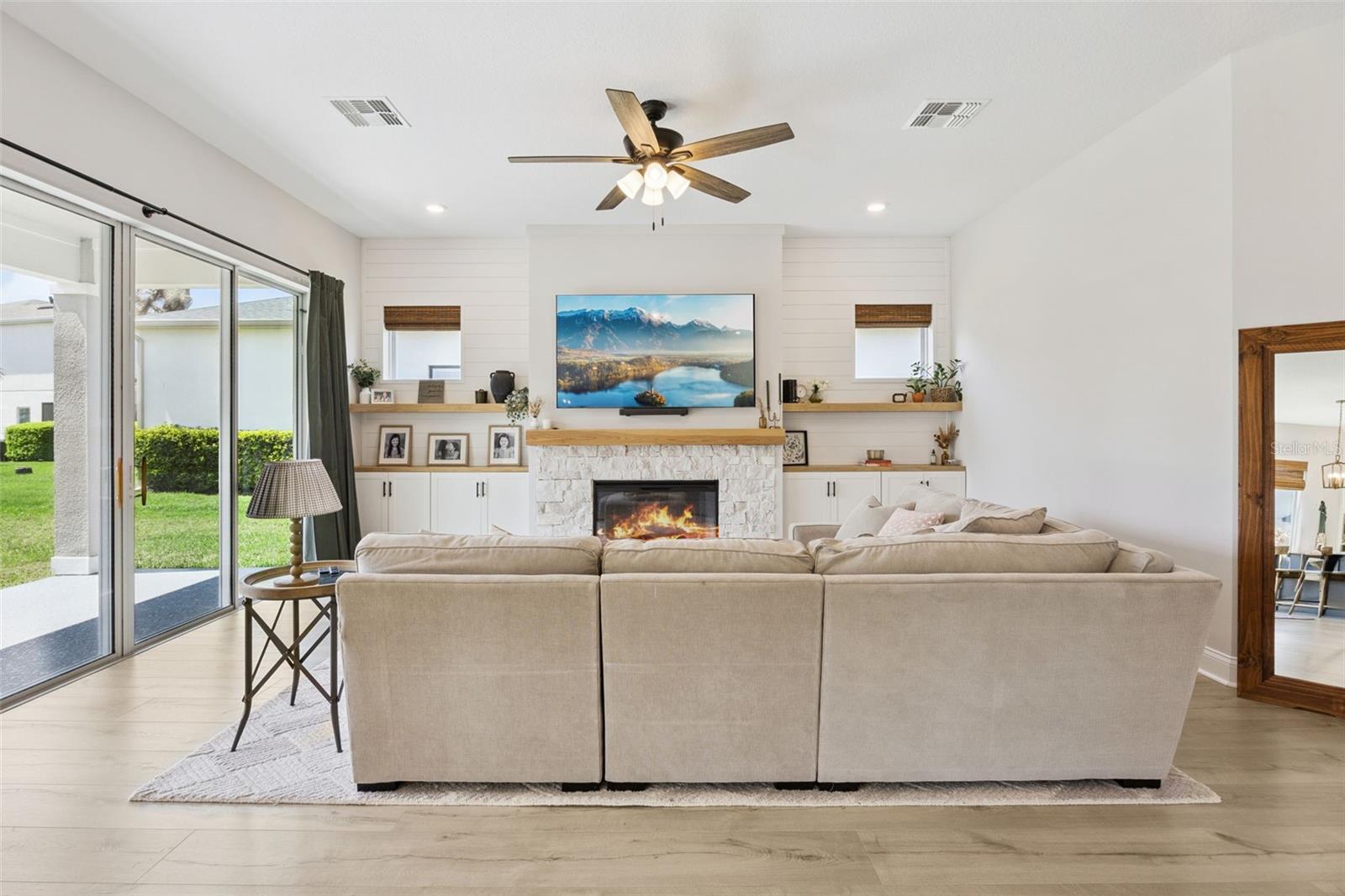 Image 7 of 80 For 15226 Sunset Overlook Circle