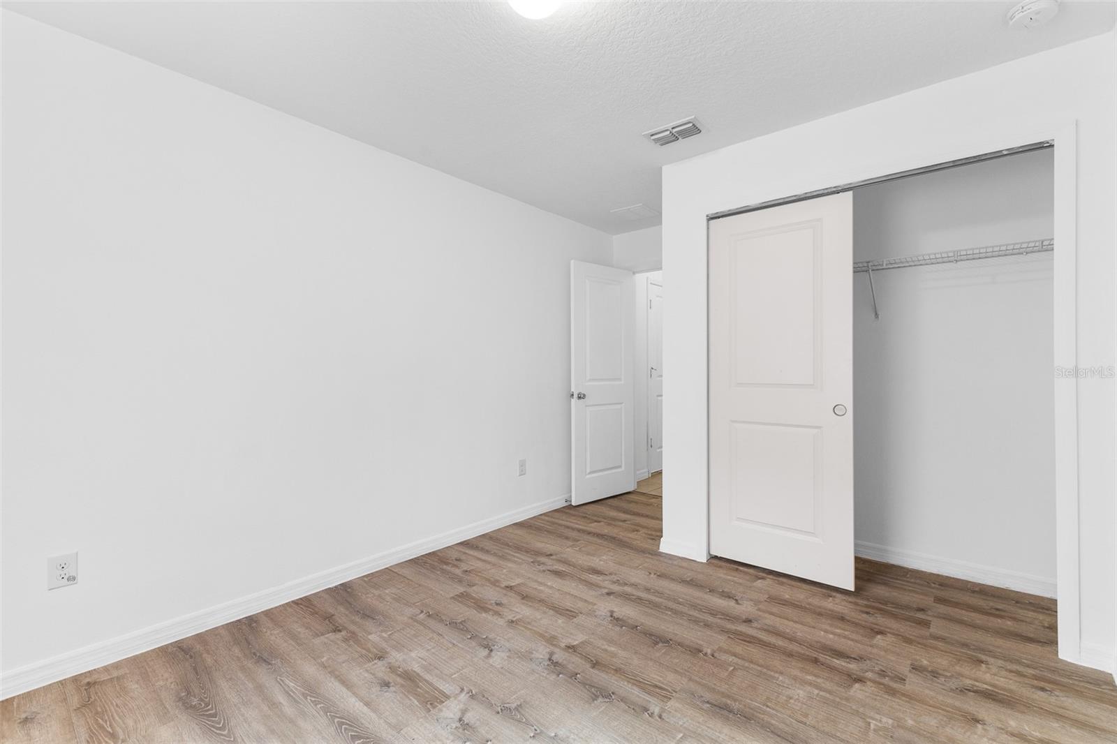 Image 9 of 23 For 213 Lake Lucerne Way