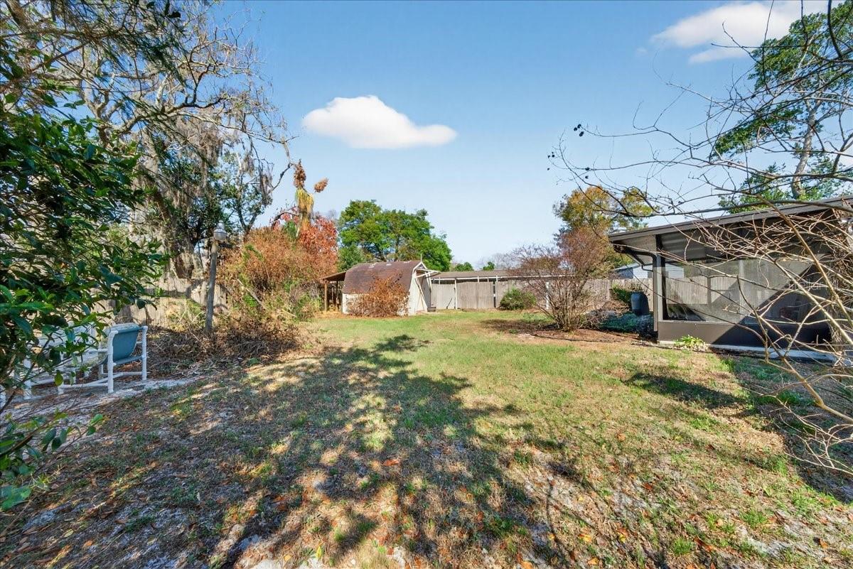 Image 32 of 34 For 702 Carmen Drive