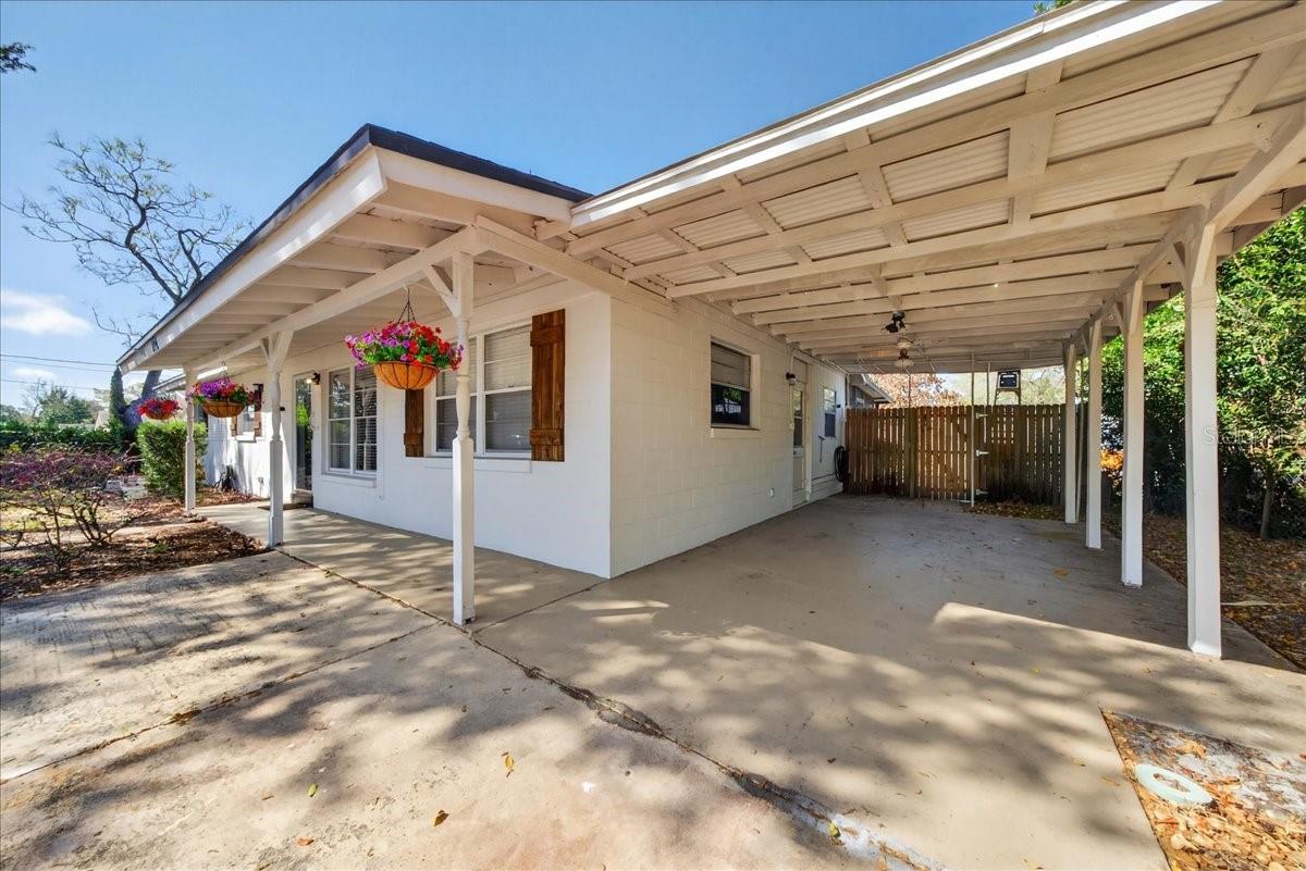 Image 4 of 34 For 702 Carmen Drive