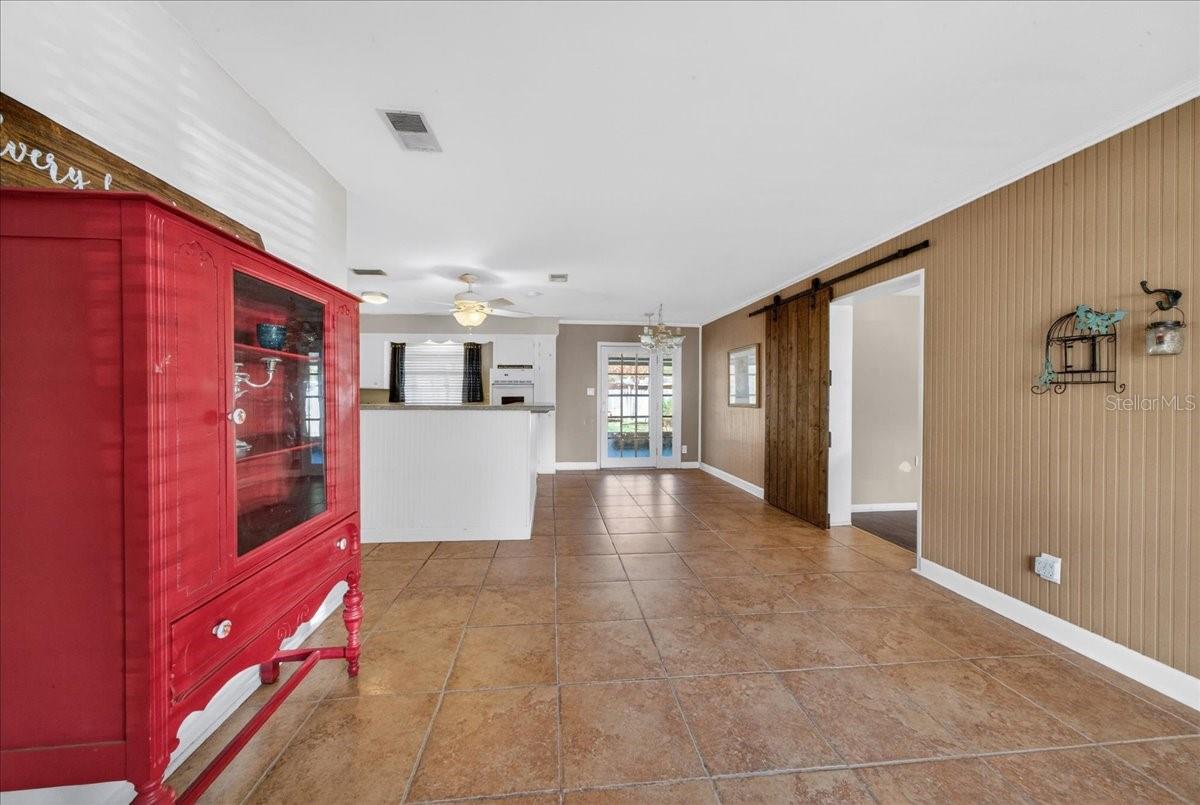 Image 6 of 34 For 702 Carmen Drive