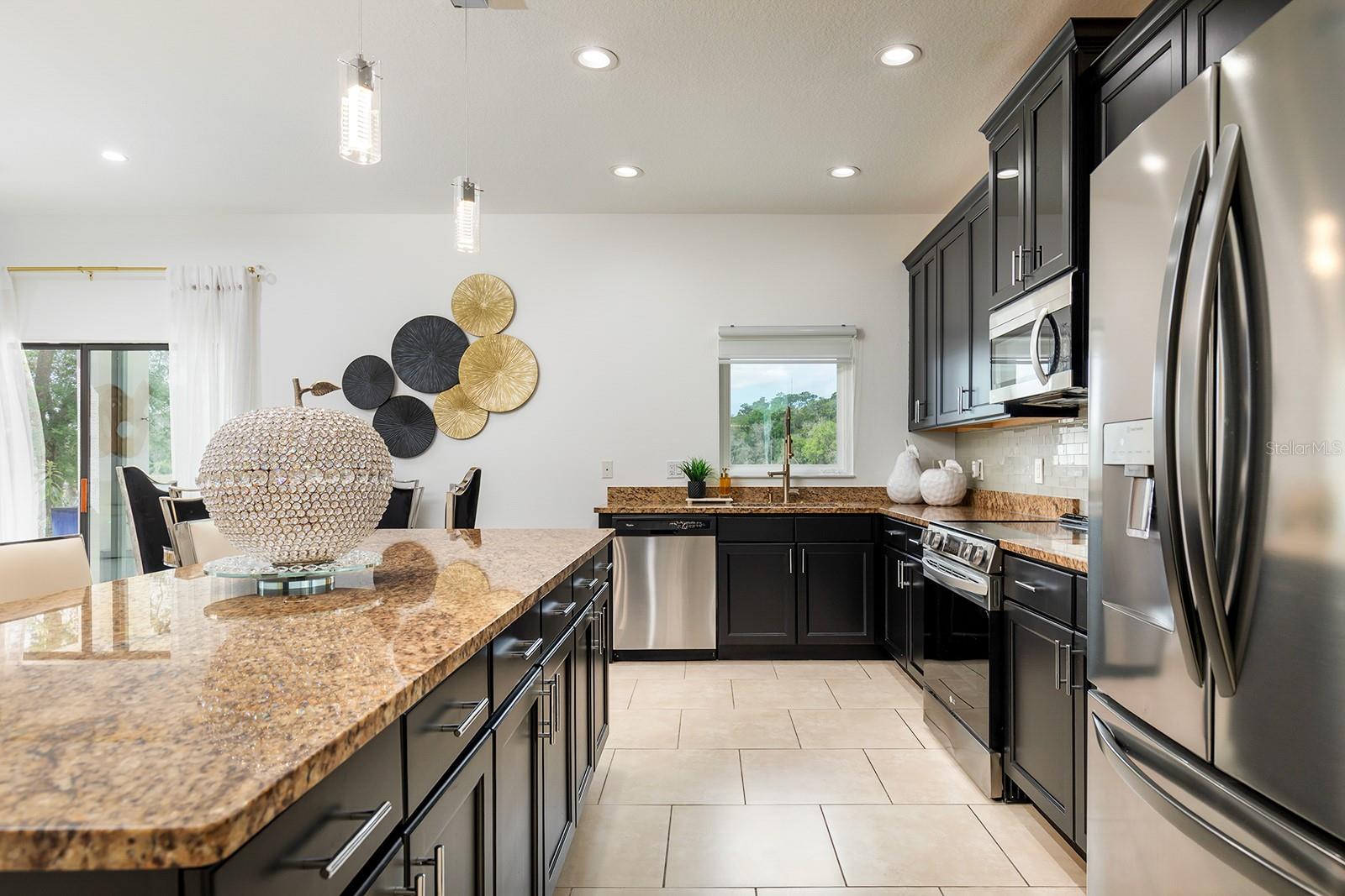 Image 11 of 43 For 1748 Waterside Oaks Drive