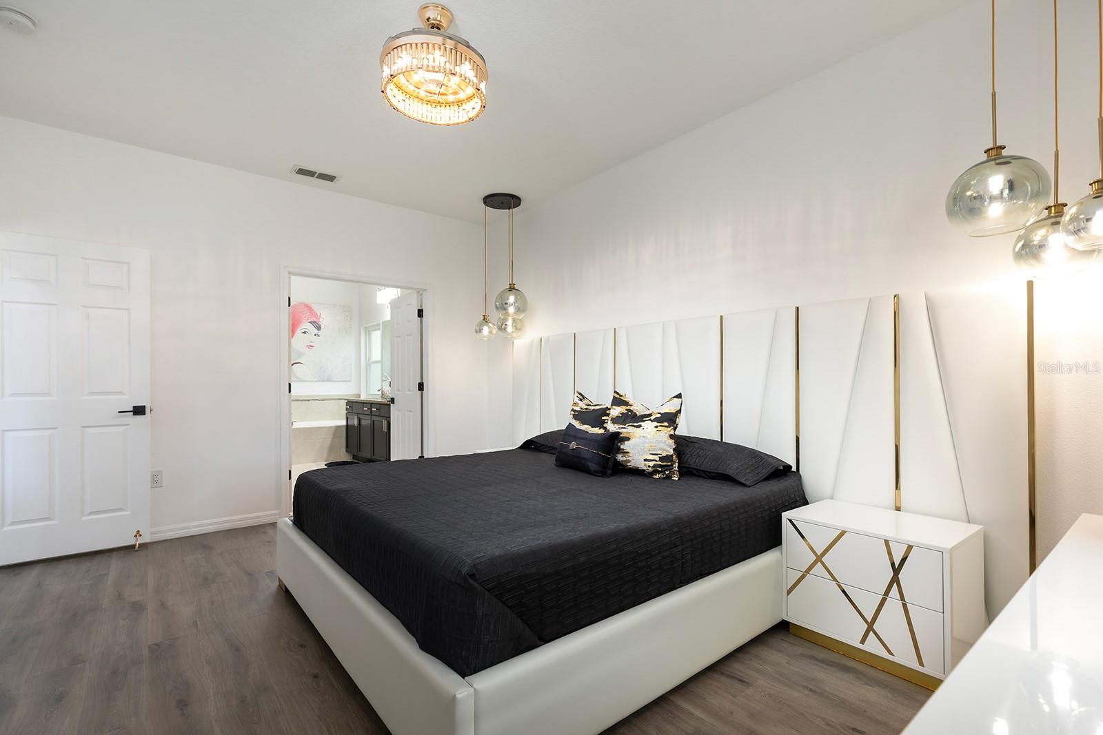 Image 14 of 43 For 1748 Waterside Oaks Drive