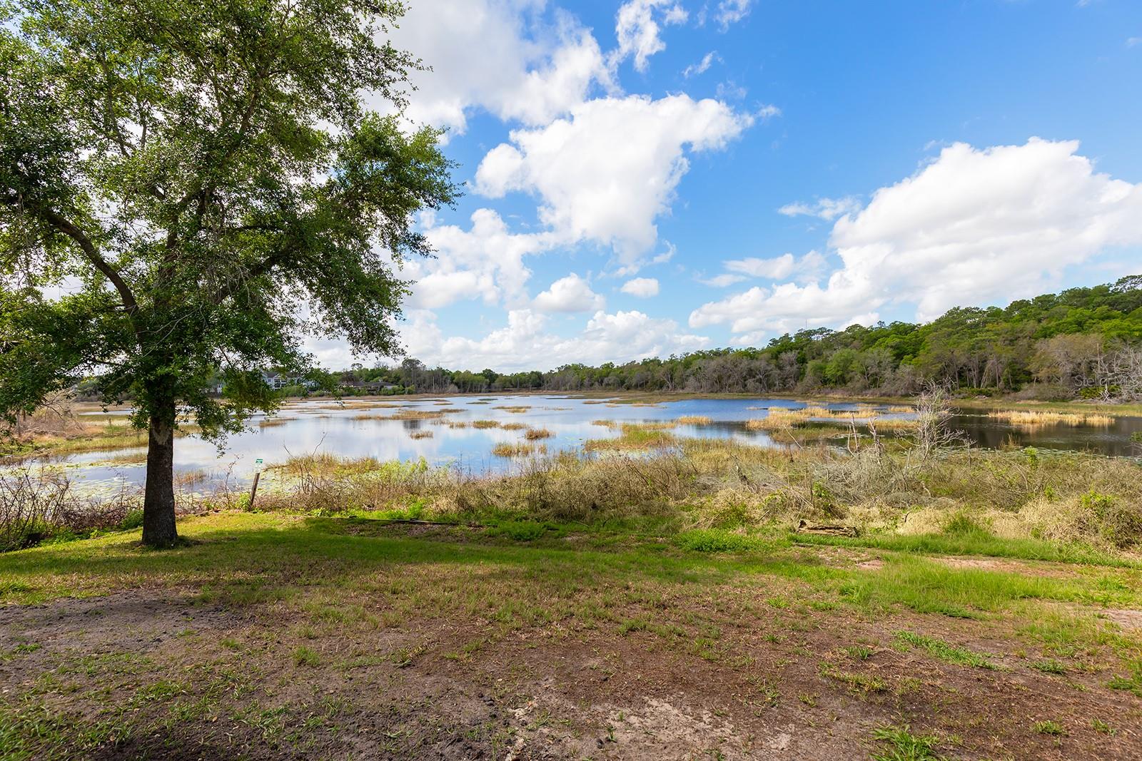 Image 28 of 43 For 1748 Waterside Oaks Drive