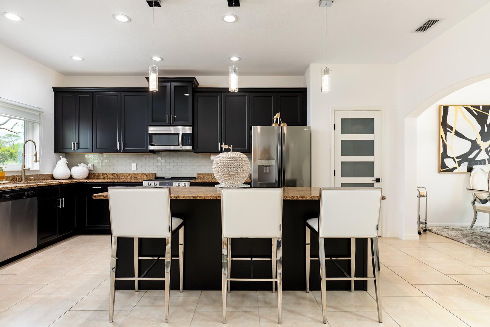 Image 9 of 43 For 1748 Waterside Oaks Drive