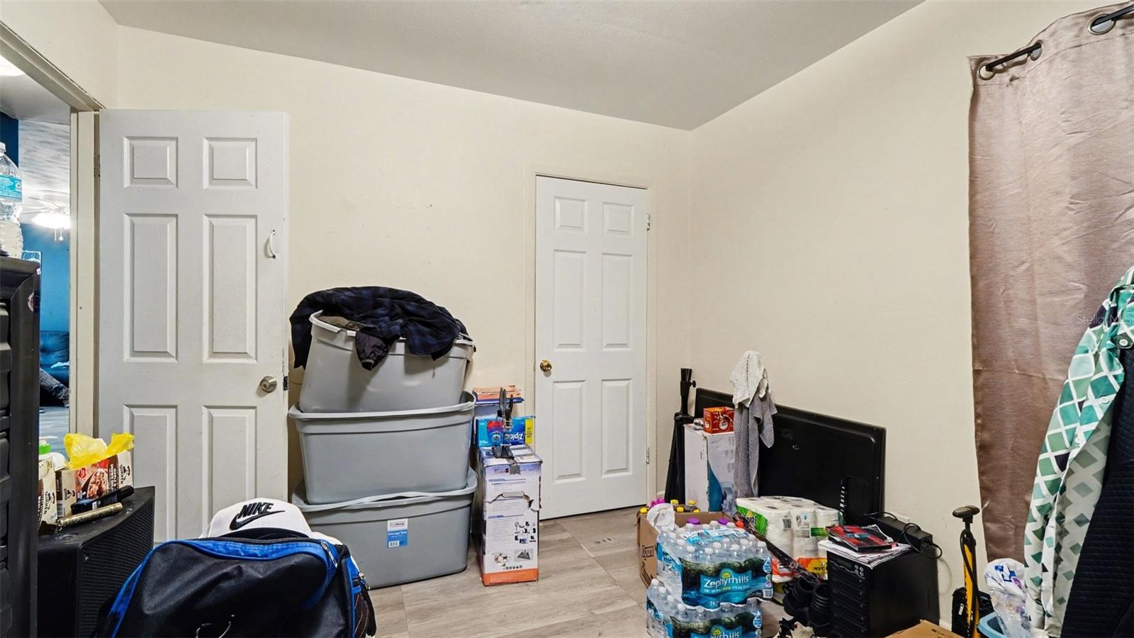 Image 18 of 26 For 2305 35th Street