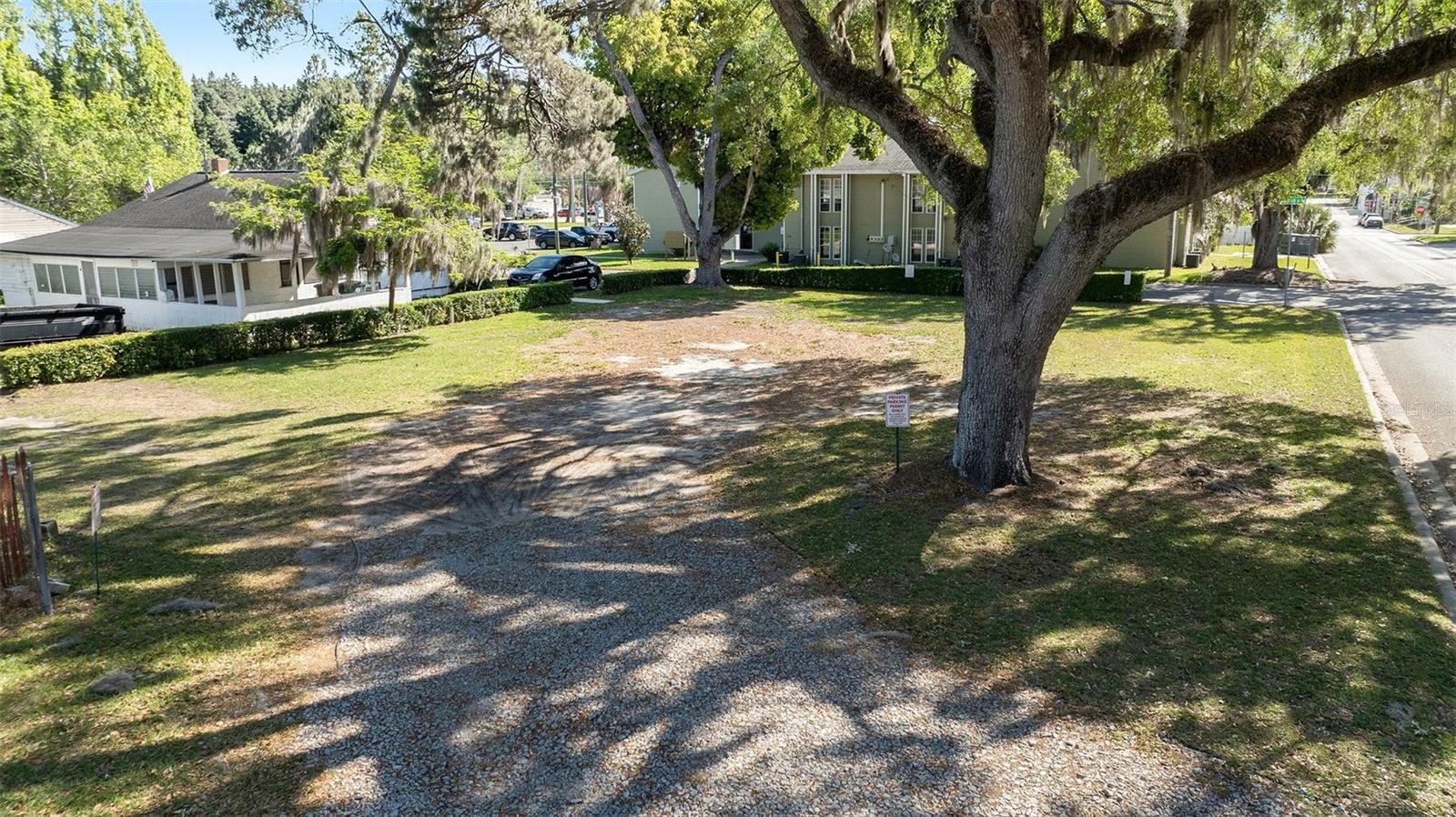 Image 3 of 20 For 833 28th Street